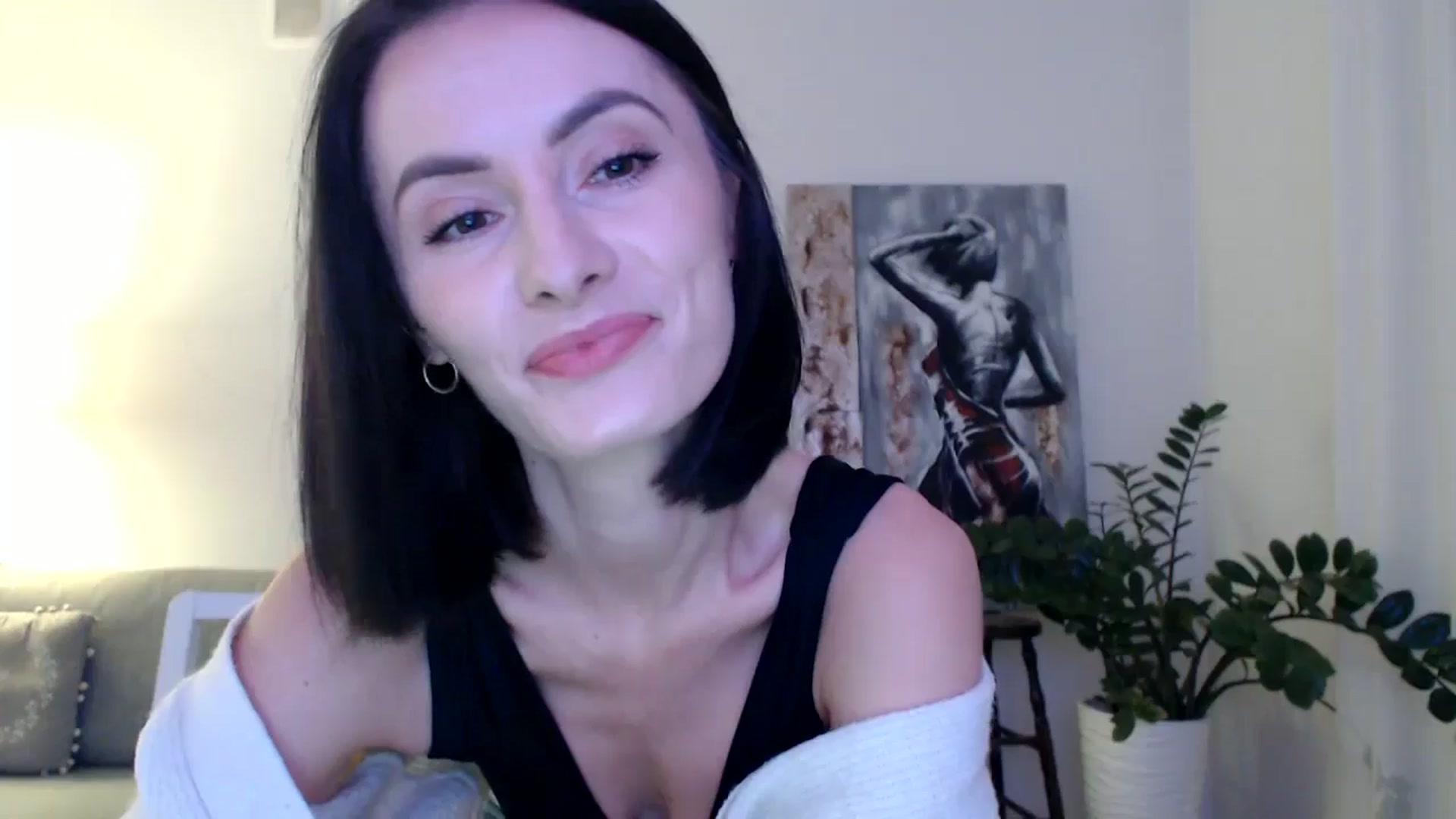 Gallery image thumbnail from the_realpearl's myfreecams stream on, 12/06/2024, 16:49 image 7 of 20