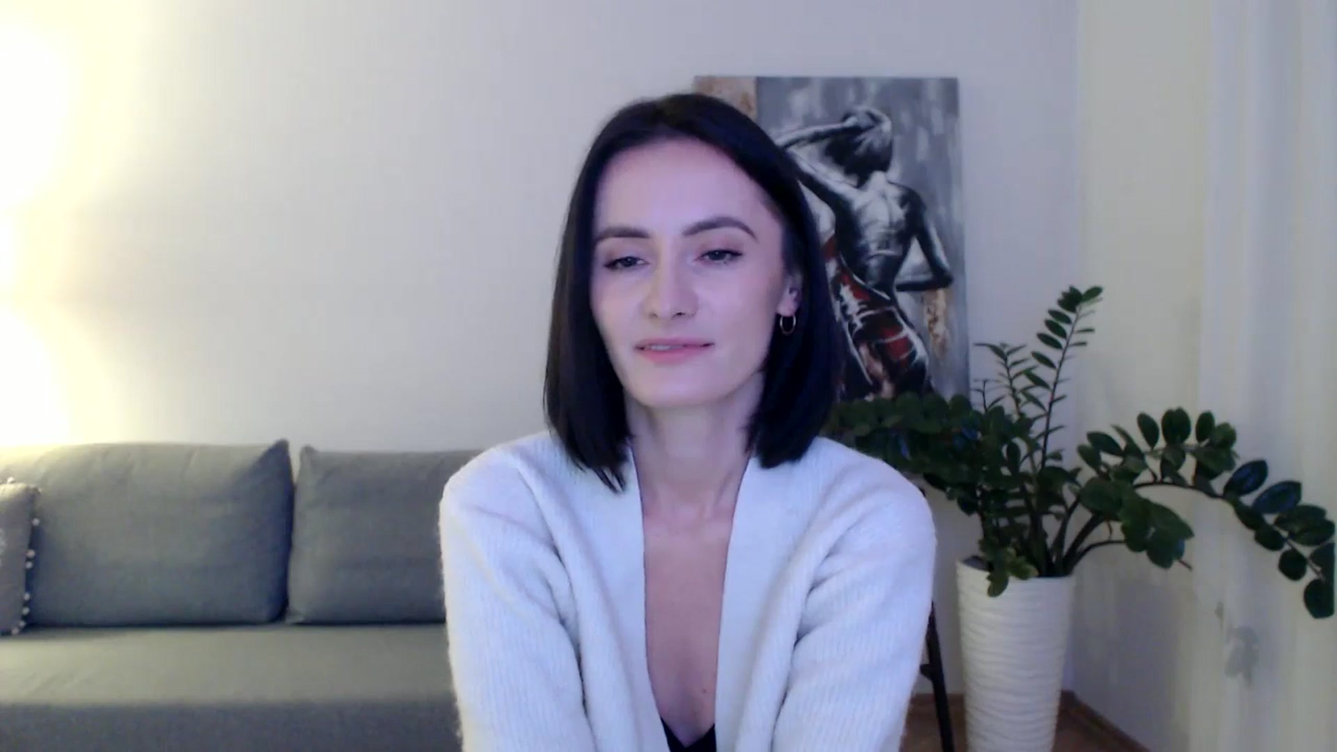 Gallery image thumbnail from the_realpearl's myfreecams stream on, 12/06/2024, 19:08 image 19 of 20