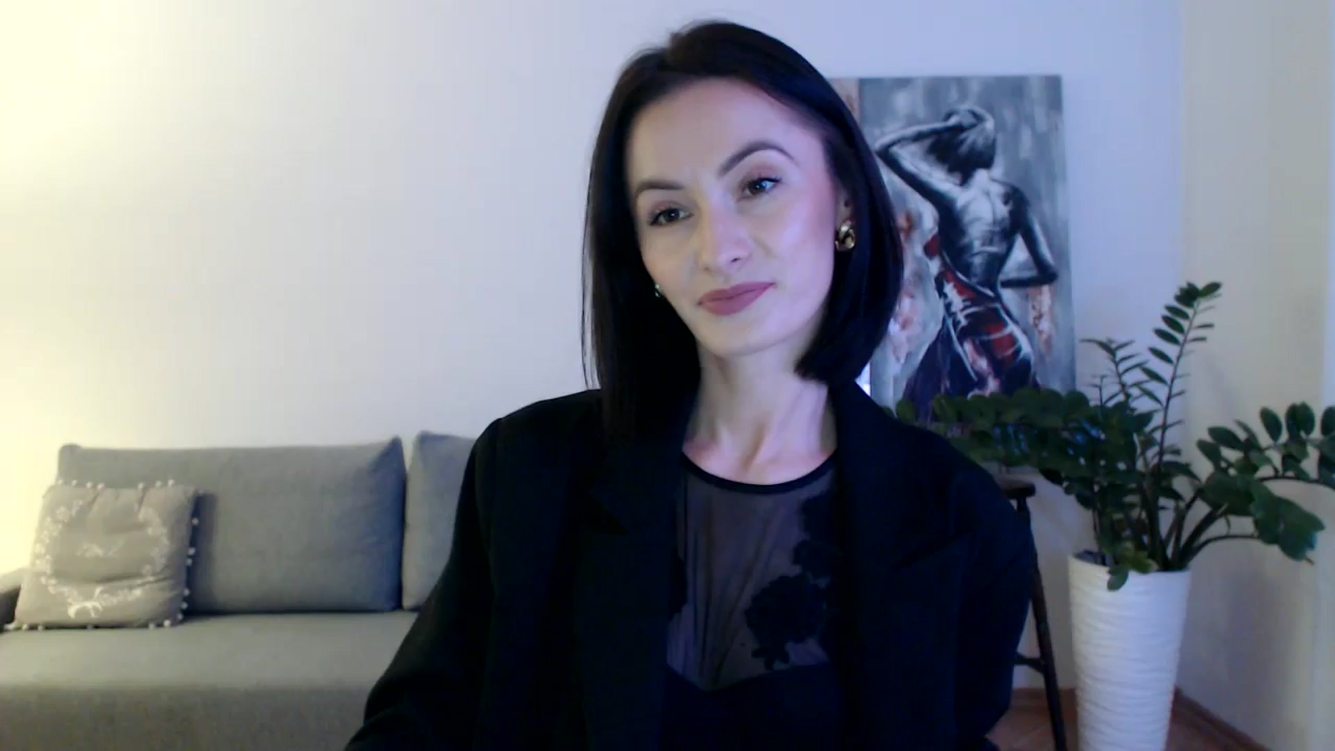 Gallery image thumbnail from the_realpearl's myfreecams stream on, 12/08/2024, 16:15 image 1 of 20
