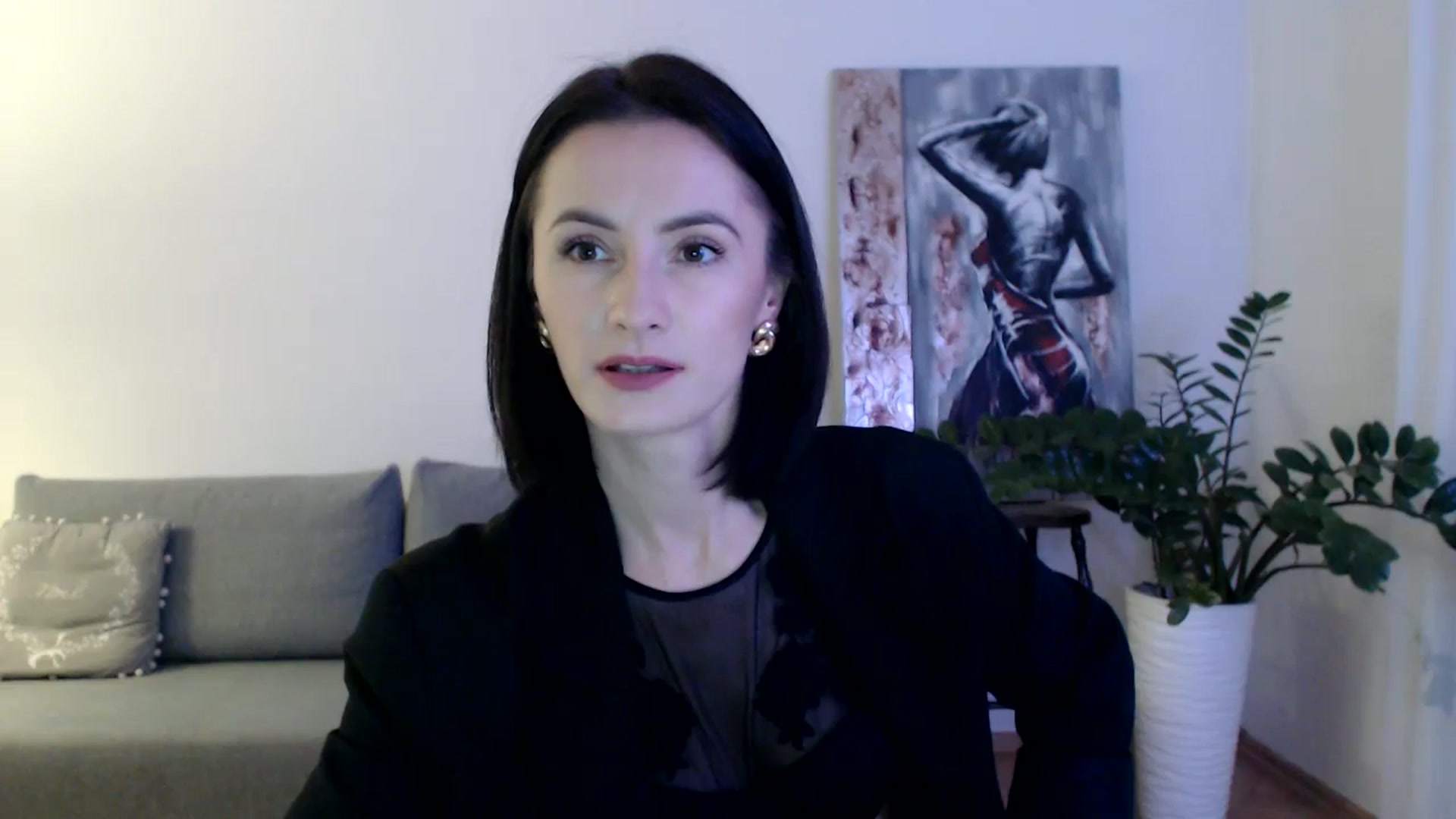 Gallery image thumbnail from the_realpearl's myfreecams stream on, 12/08/2024, 18:44 image 1 of 20