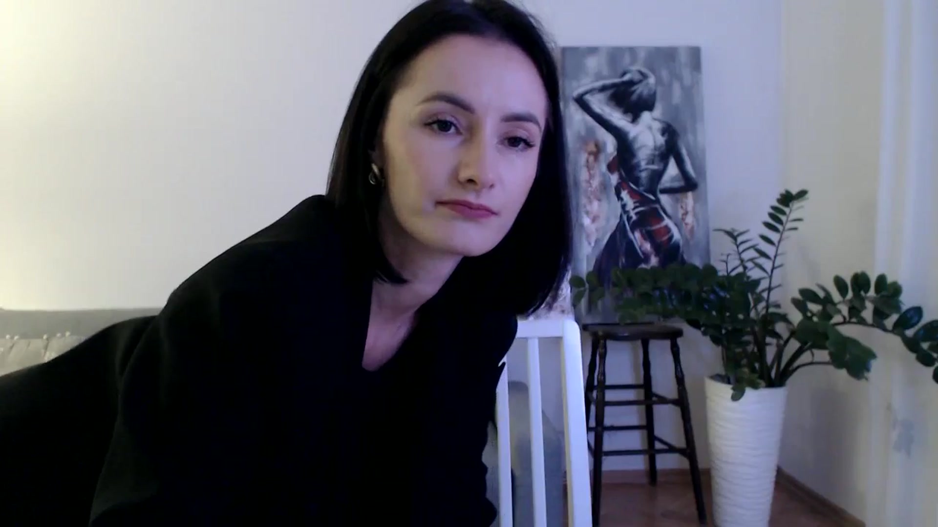 Gallery image thumbnail from the_realpearl's myfreecams stream on, 12/08/2024, 18:44 image 12 of 20