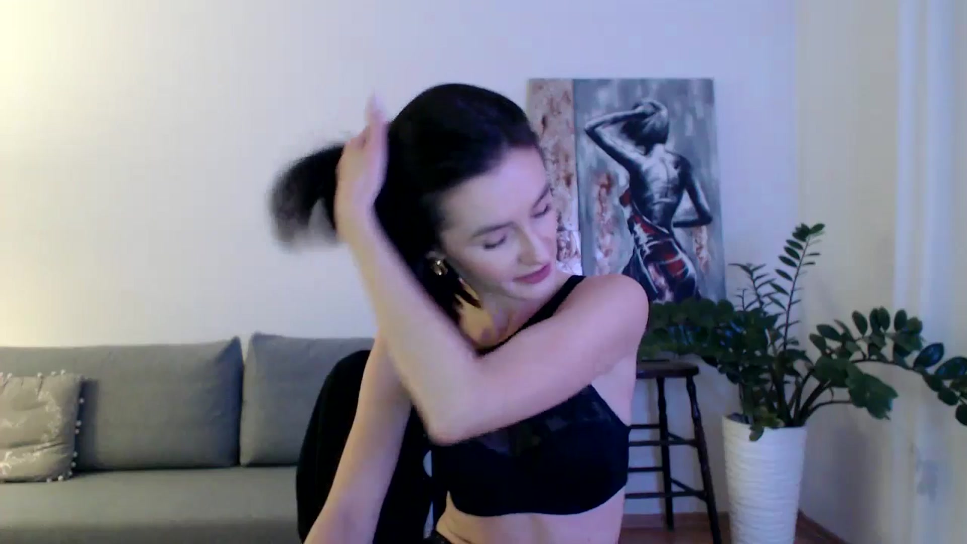 Gallery image thumbnail from the_realpearl's myfreecams stream on, 12/08/2024, 18:44 image 15 of 20