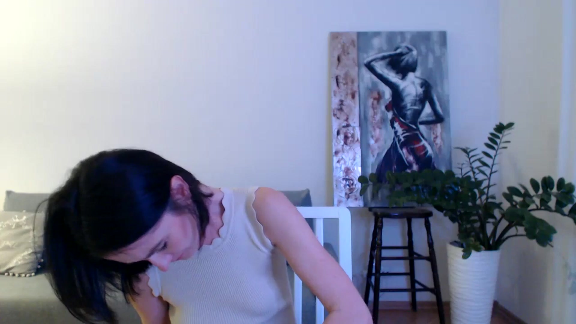Gallery image thumbnail from the_realpearl's myfreecams stream on, 12/10/2024, 15:39 image 9 of 20