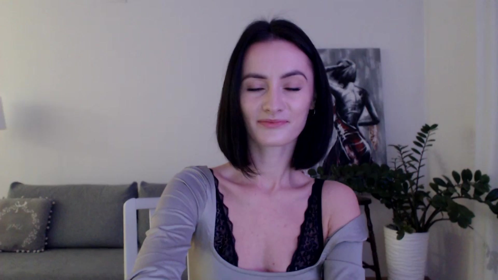 Gallery image thumbnail from the_realpearl's myfreecams stream on, 12/11/2024, 18:54 image 1 of 20