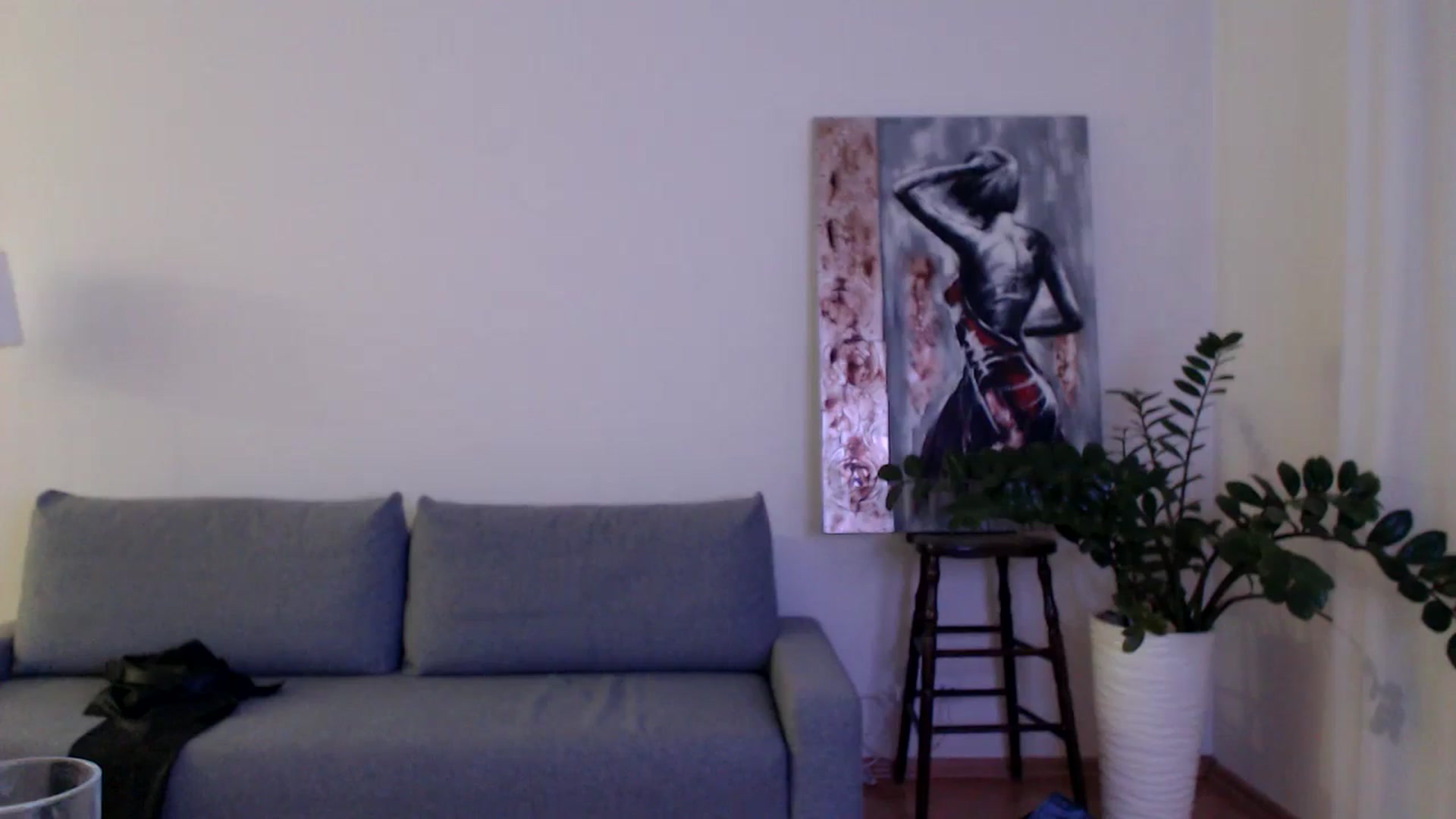 Gallery image thumbnail from the_realpearl's myfreecams stream on, 12/13/2024, 18:49 image 12 of 20