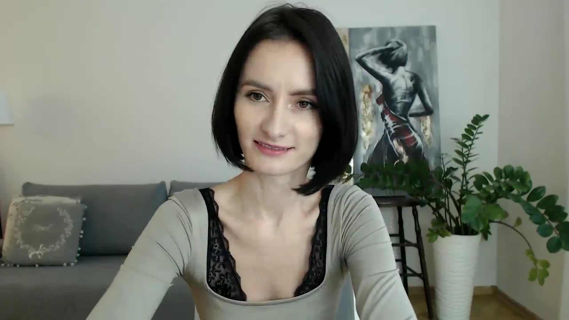 Gallery image thumbnail from the_realpearl's myfreecams stream on, 01/08/2025, 14:32 image 16 of 20