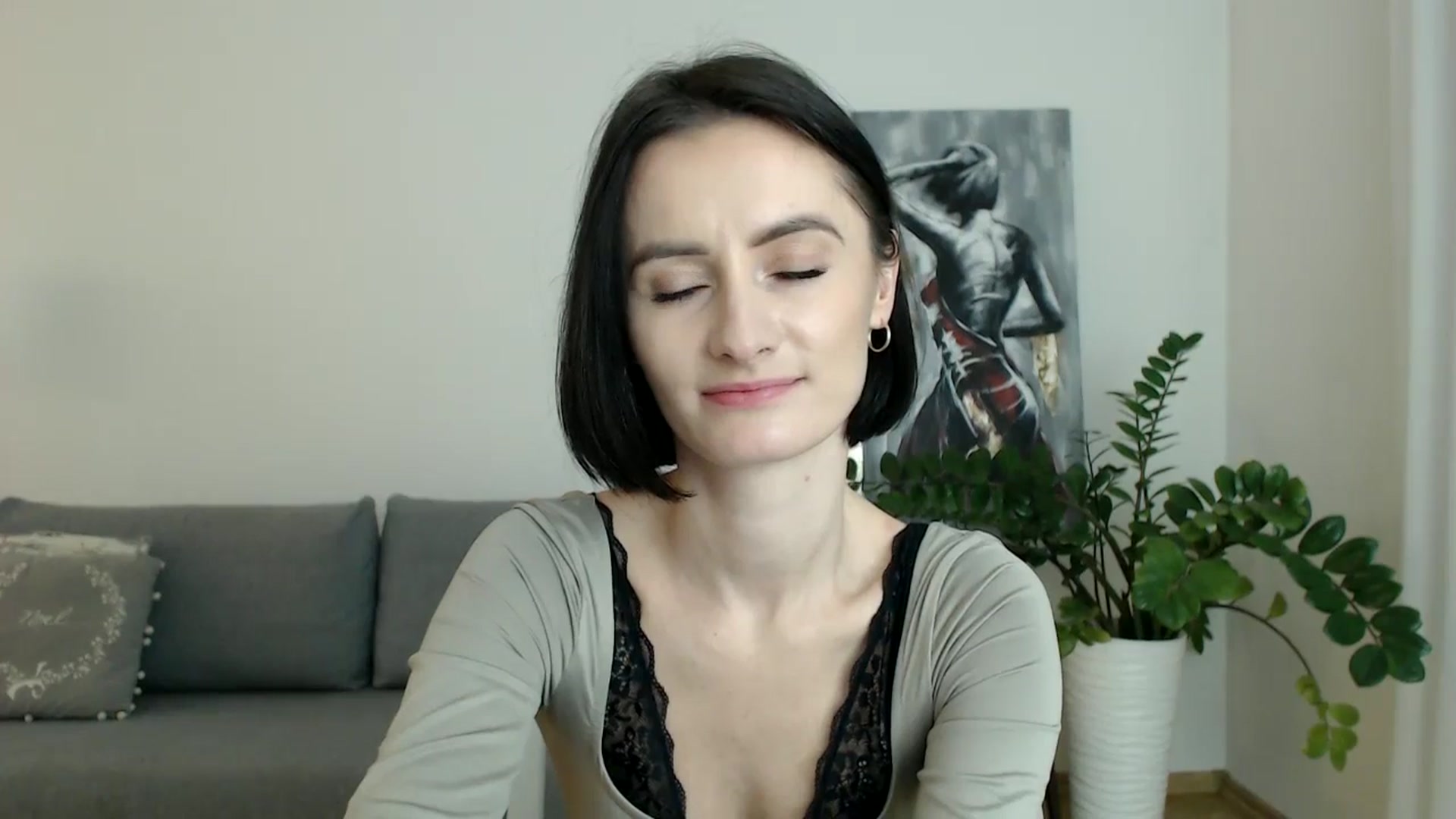 Gallery image thumbnail from the_realpearl's myfreecams stream on, 01/08/2025, 15:12 image 15 of 20