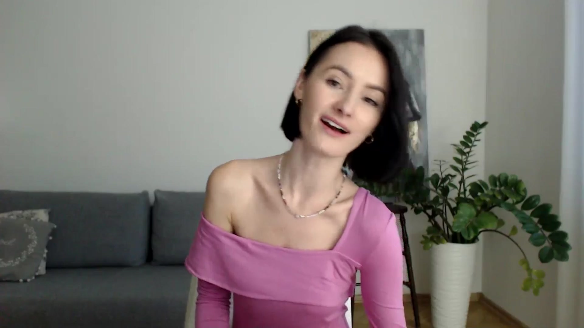 Gallery image thumbnail from the_realpearl's myfreecams stream on, 01/13/2025, 15:14 image 19 of 20