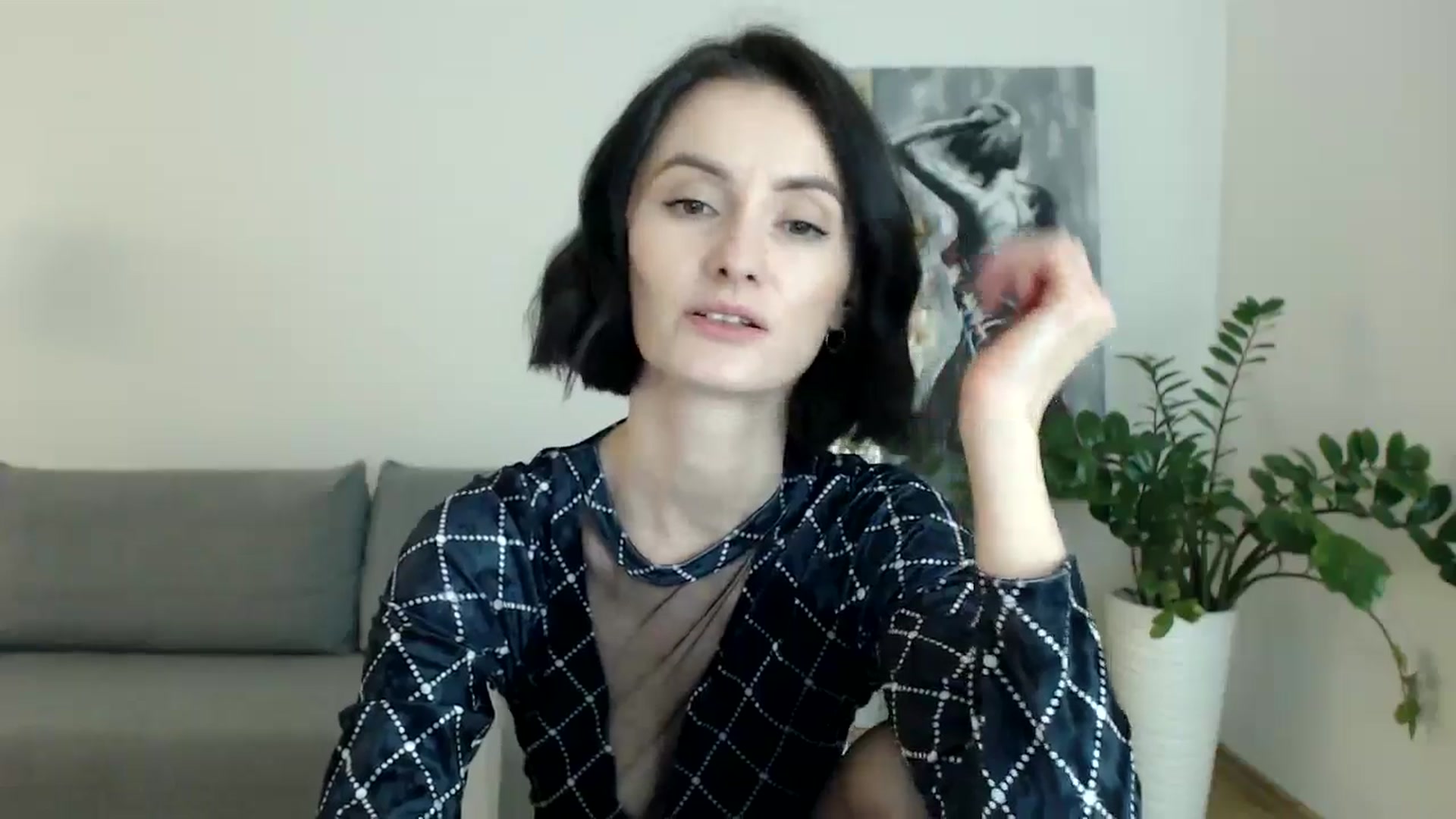 Gallery image thumbnail from the_realpearl's myfreecams stream on, 01/14/2025, 15:56 image 19 of 20