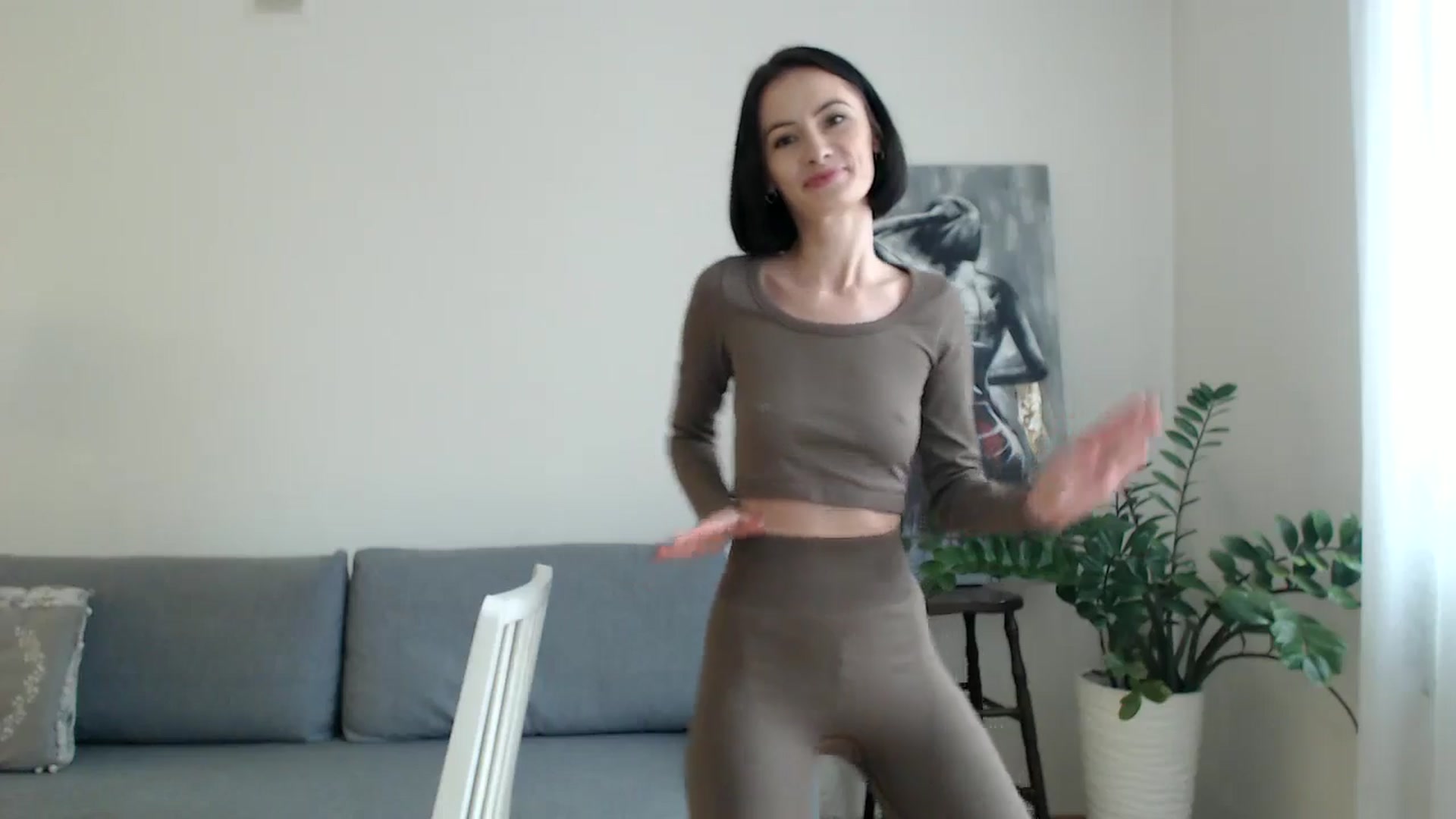 Gallery image thumbnail from the_realpearl's myfreecams stream on, 01/16/2025, 08:45 image 17 of 20