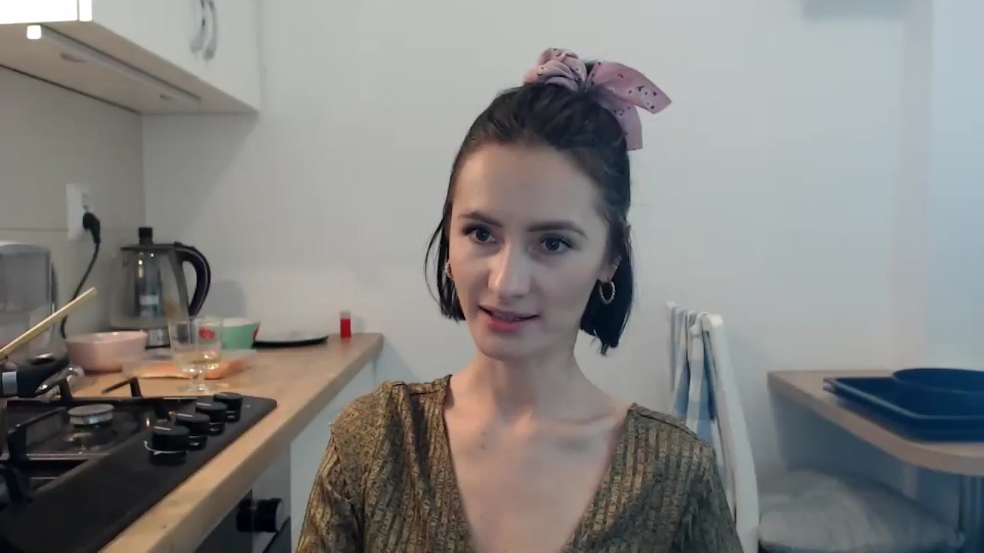 Gallery image thumbnail from the_realpearl's myfreecams stream on, 01/17/2025, 19:17 image 5 of 20