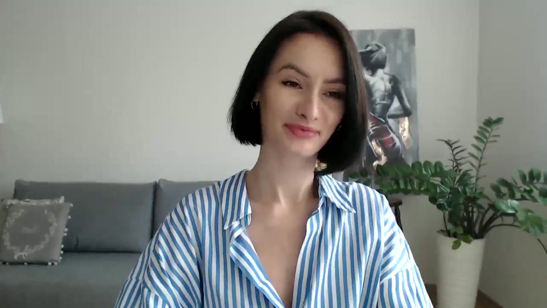 Gallery image thumbnail from the_realpearl's myfreecams stream on, 01/20/2025, 10:26 image 3 of 20