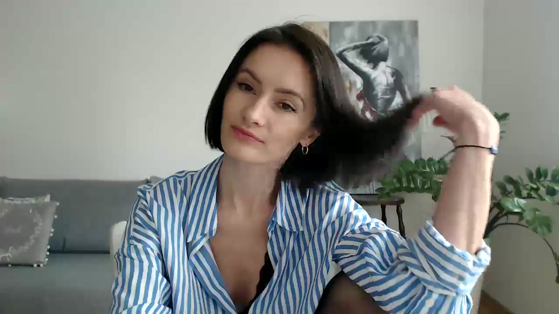 Gallery image thumbnail from the_realpearl's myfreecams stream on, 01/20/2025, 10:26 image 8 of 20