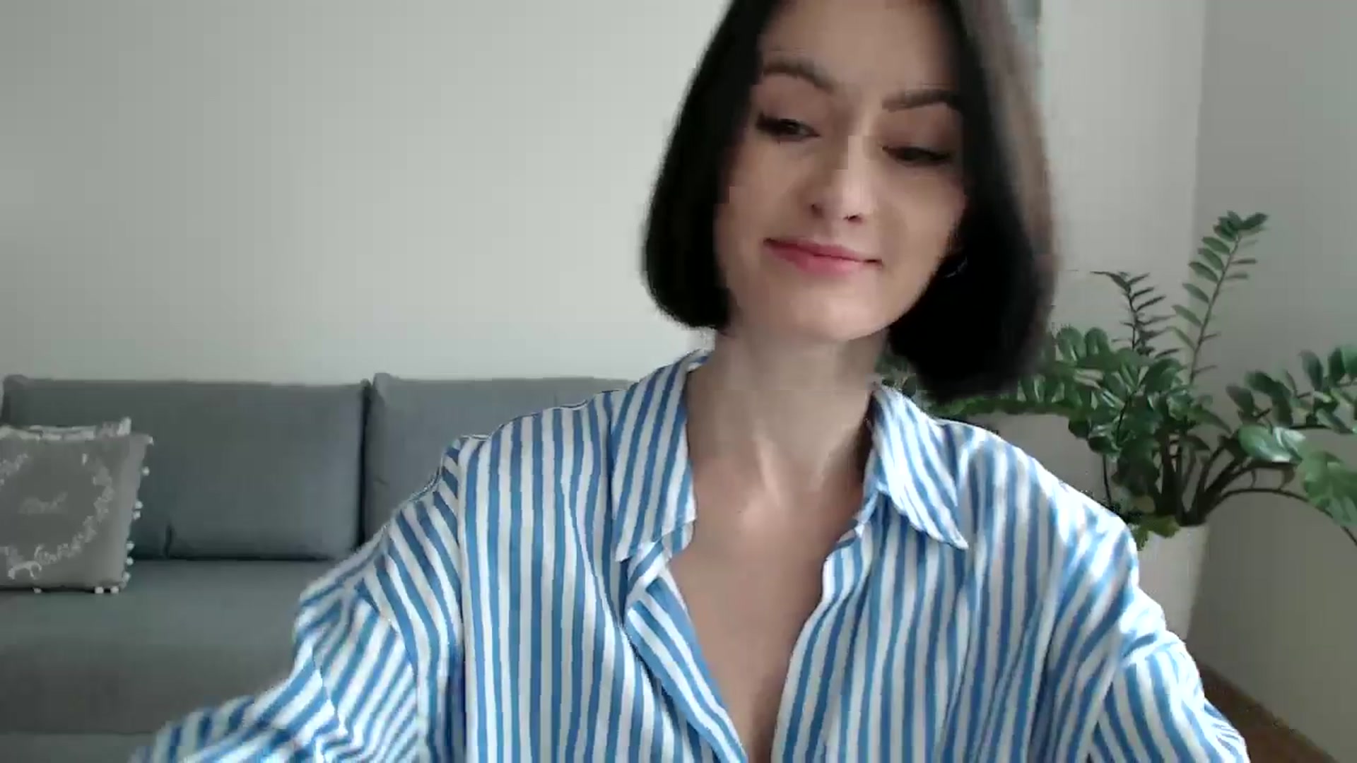 Gallery image thumbnail from the_realpearl's myfreecams stream on, 01/20/2025, 10:26 image 5 of 20