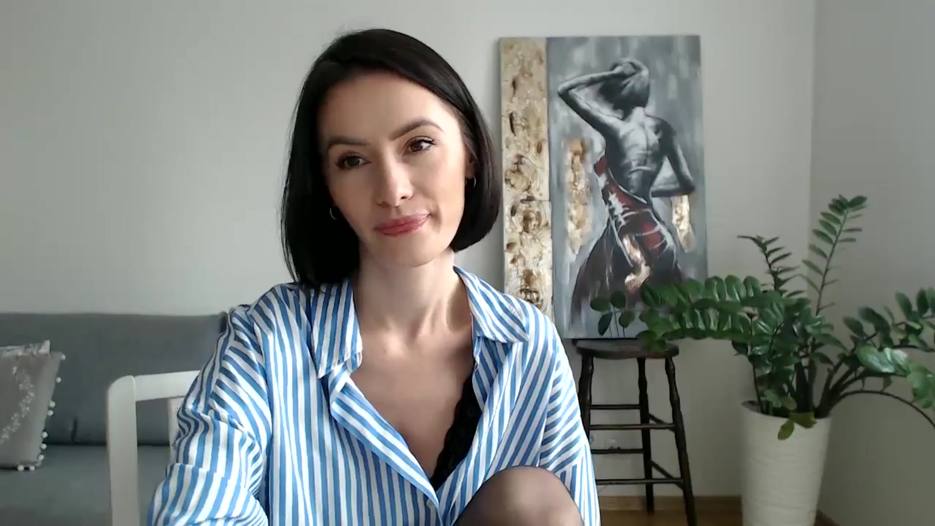 Gallery image thumbnail from the_realpearl's myfreecams stream on, 01/20/2025, 10:26 image 10 of 20