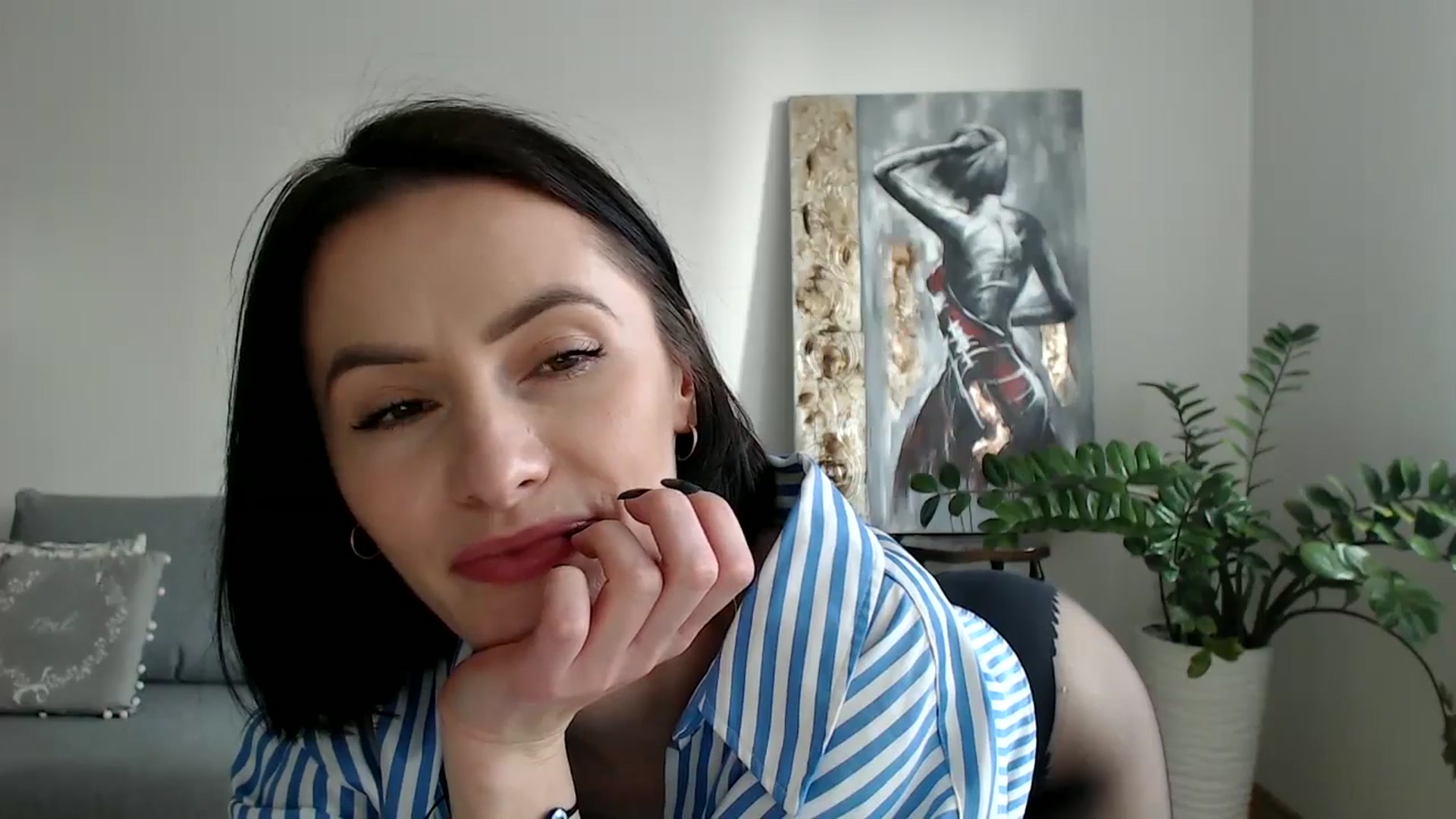 Gallery image thumbnail from the_realpearl's myfreecams stream on, 01/20/2025, 12:22 image 15 of 20
