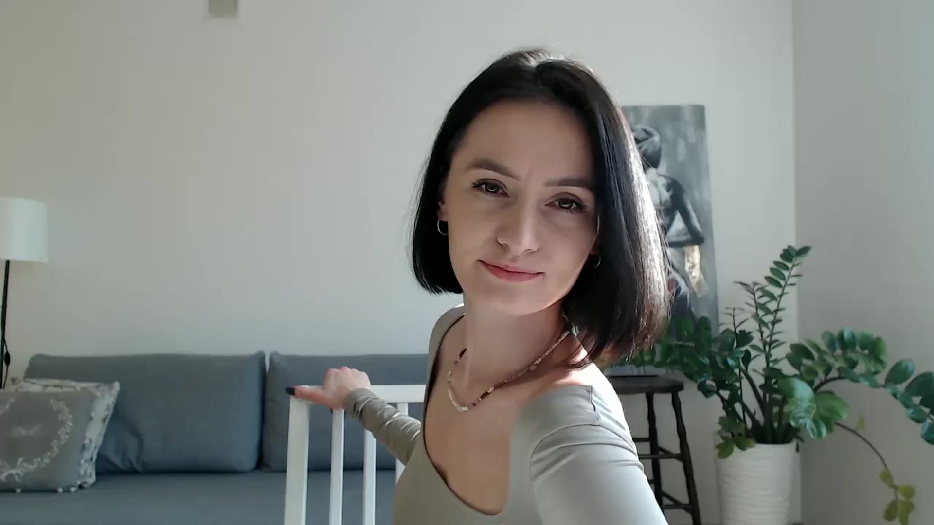 Gallery image thumbnail from the_realpearl's myfreecams stream on, 01/27/2025, 10:40 image 1 of 20