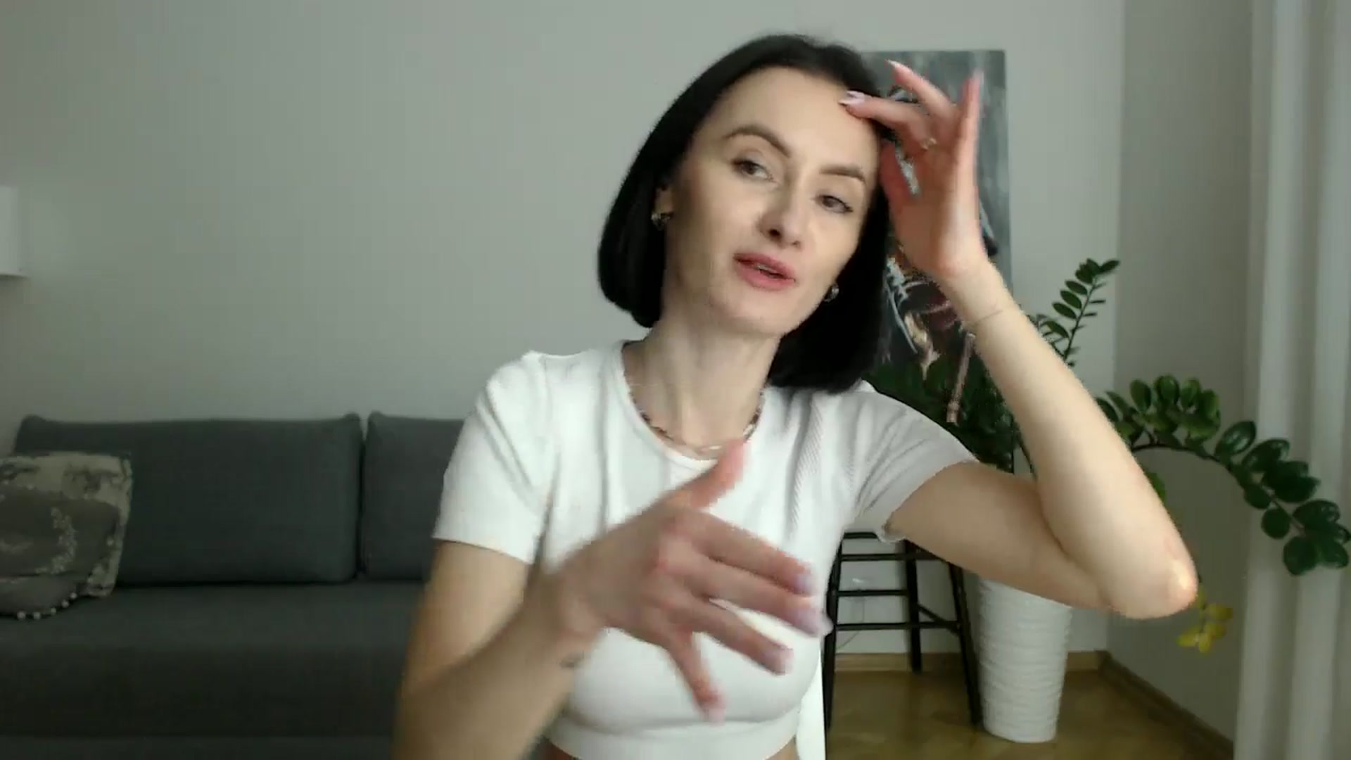 Gallery image thumbnail from the_realpearl's myfreecams stream on, 02/09/2025, 17:00 image 18 of 20