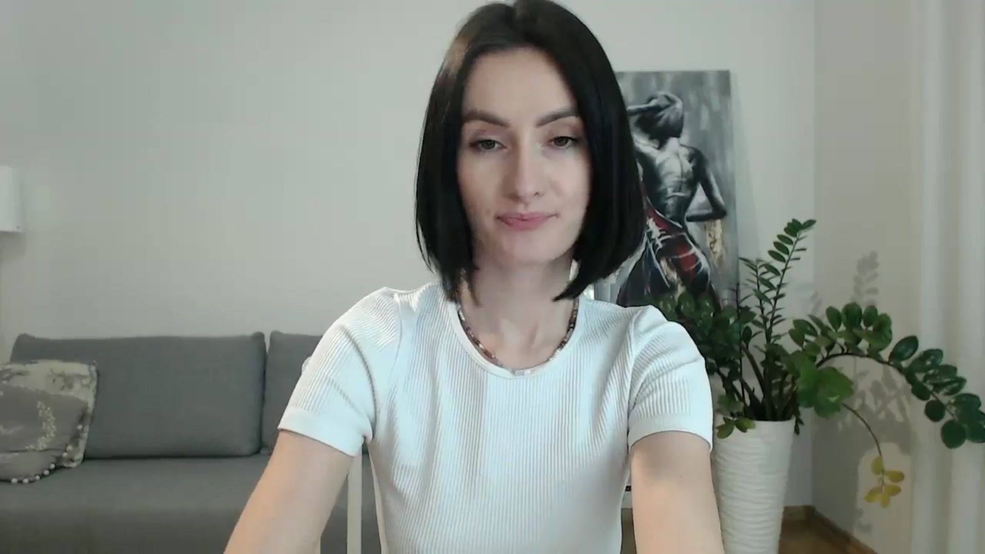 Gallery image thumbnail from the_realpearl's myfreecams stream on, 02/09/2025, 17:00 image 13 of 20