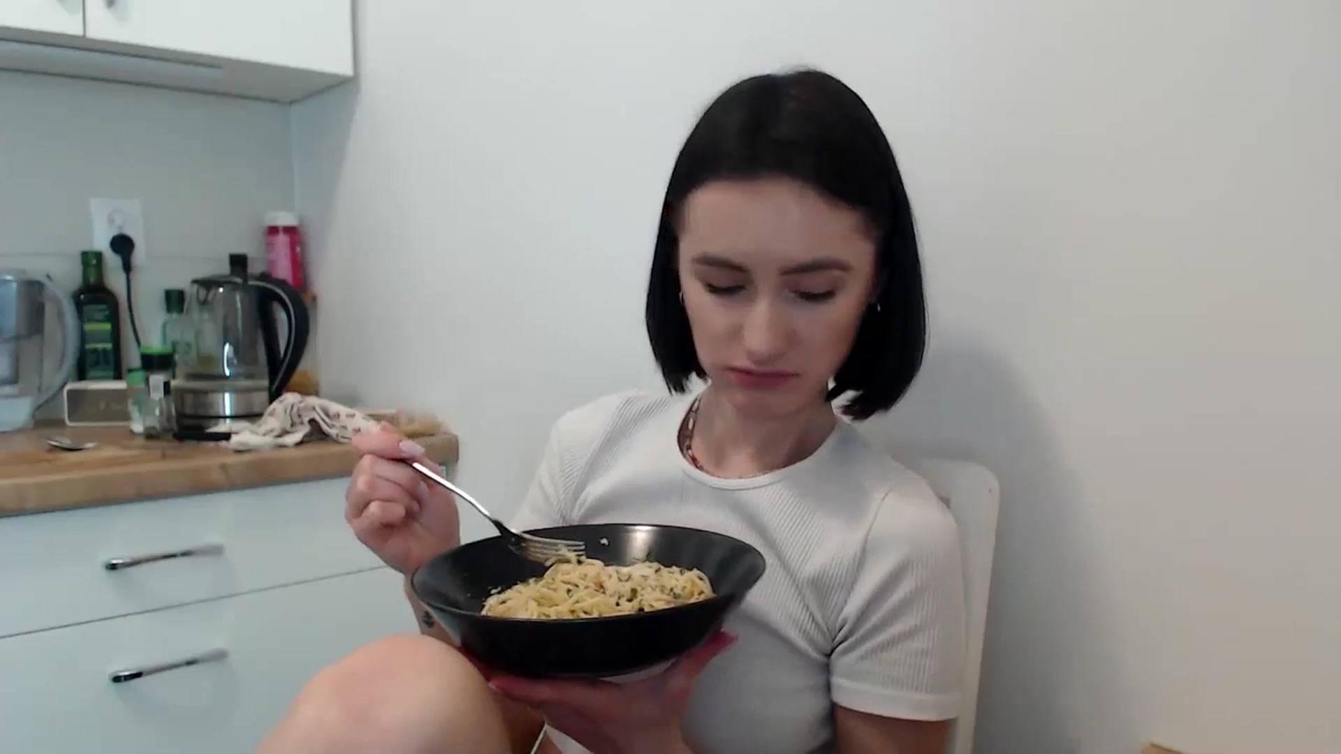 Gallery image thumbnail from the_realpearl's myfreecams stream on, 02/09/2025, 17:00 image 7 of 20