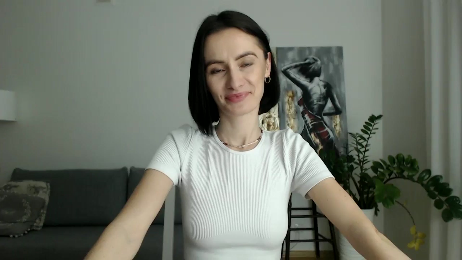 Gallery image thumbnail from the_realpearl's myfreecams stream on, 02/09/2025, 19:06 image 2 of 20