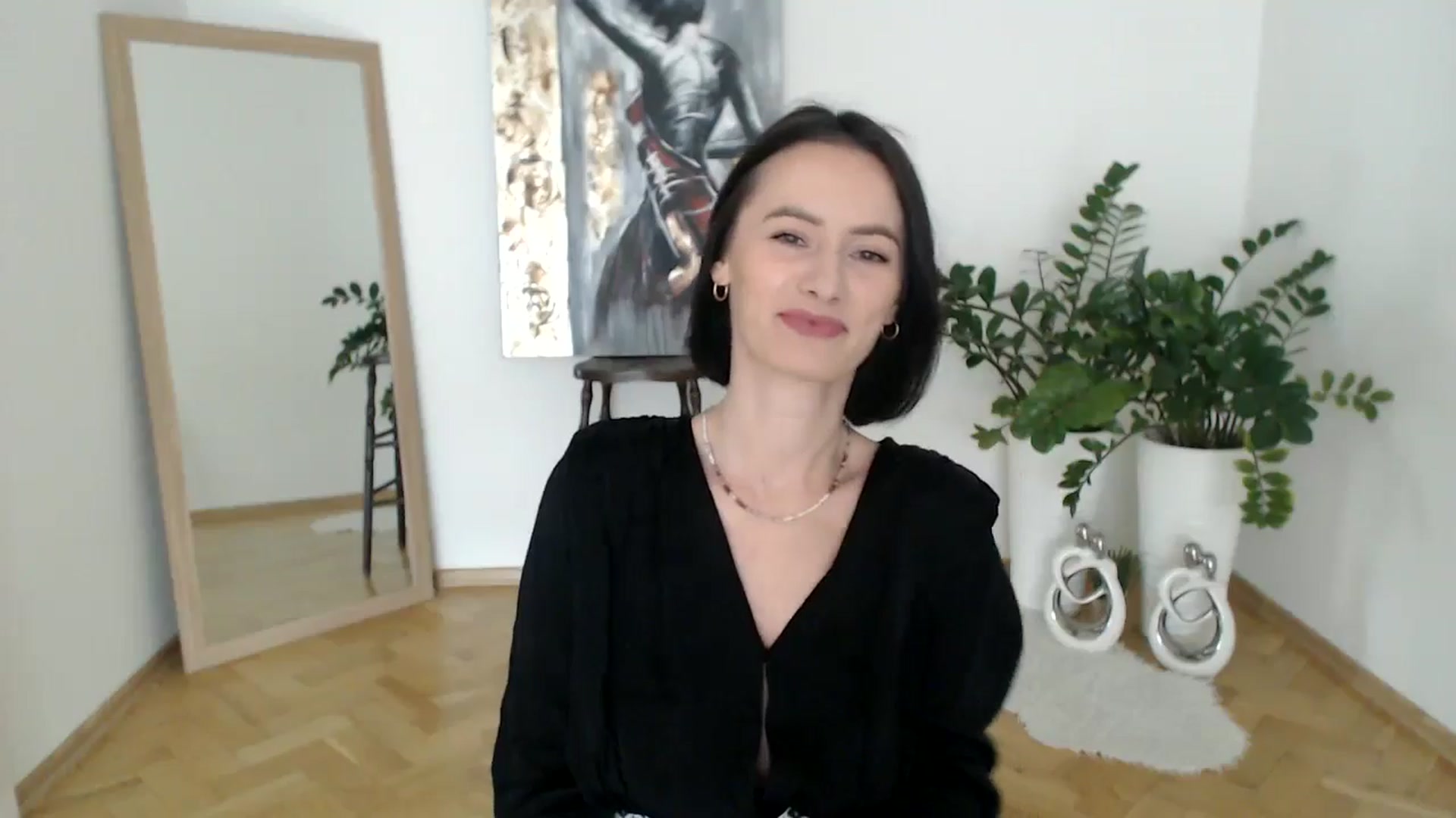 Gallery image thumbnail from the_realpearl's myfreecams stream on, 02/11/2025, 11:53 image 16 of 20