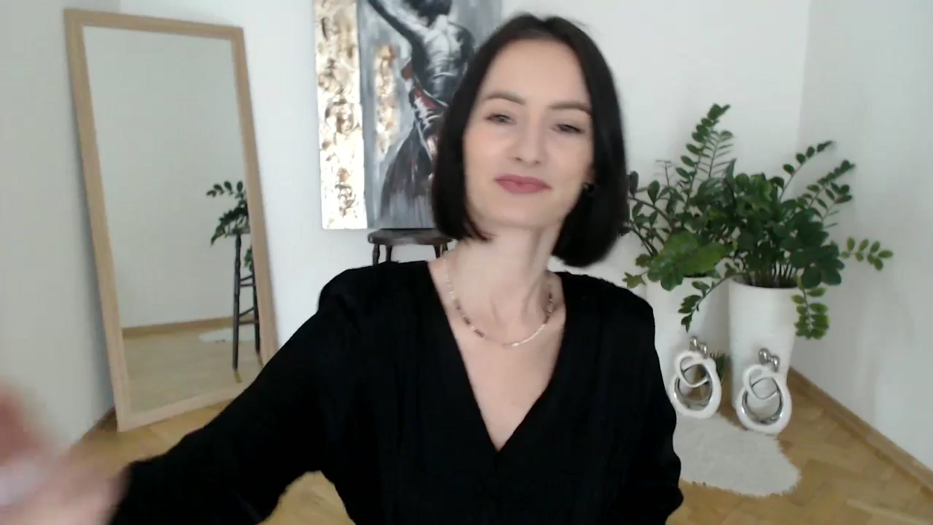 Gallery image thumbnail from the_realpearl's myfreecams stream on, 02/11/2025, 11:53 image 14 of 20