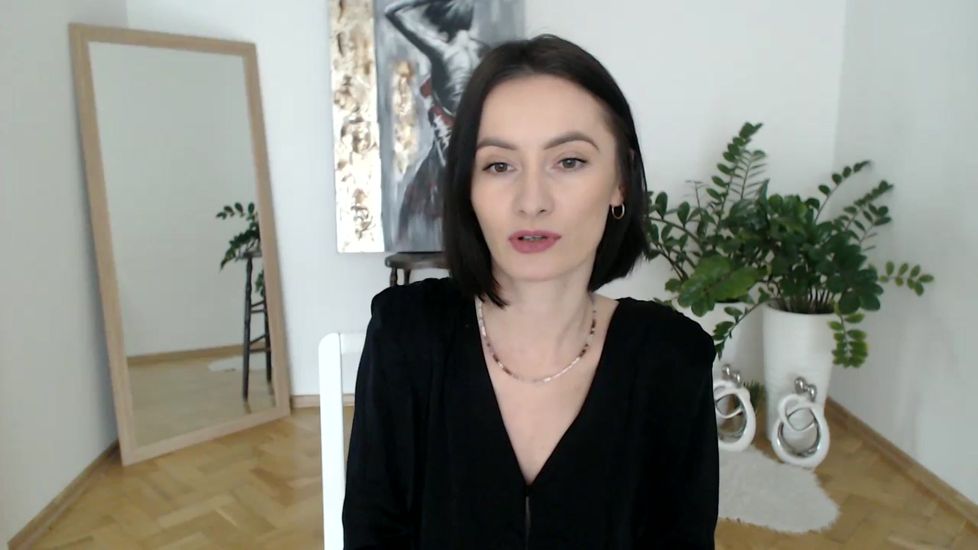 Gallery image thumbnail from the_realpearl's myfreecams stream on, 02/11/2025, 13:16 image 8 of 20