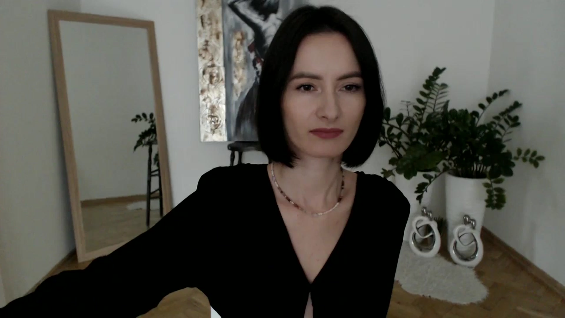 Gallery image thumbnail from the_realpearl's myfreecams stream on, 02/11/2025, 13:16 image 15 of 20