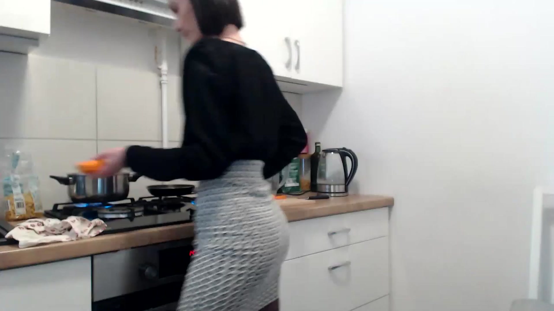 Gallery image thumbnail from the_realpearl's myfreecams stream on, 02/11/2025, 13:36 image 16 of 20