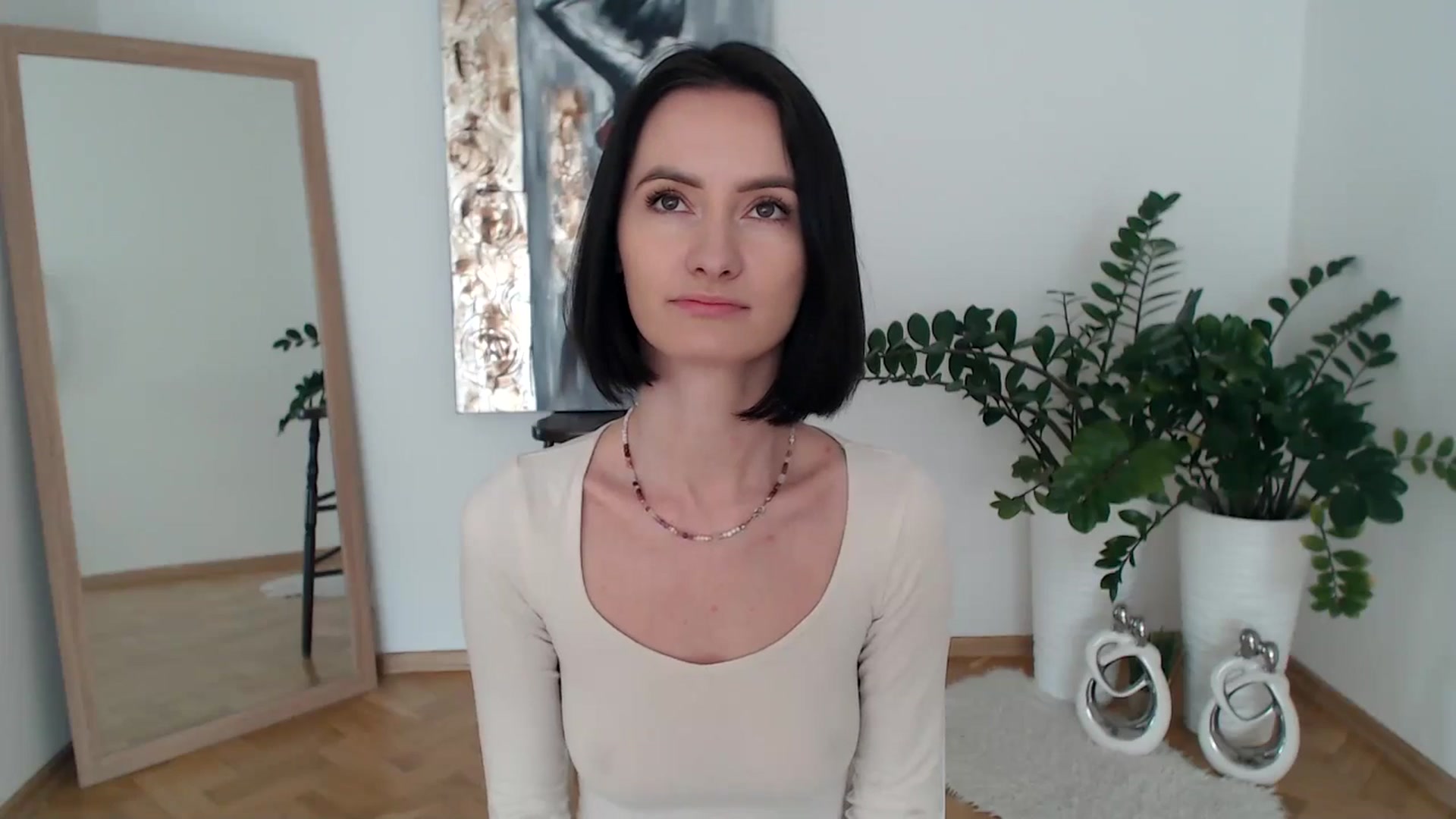 Gallery image thumbnail from the_realpearl's myfreecams stream on, 02/13/2025, 08:11 image 15 of 20