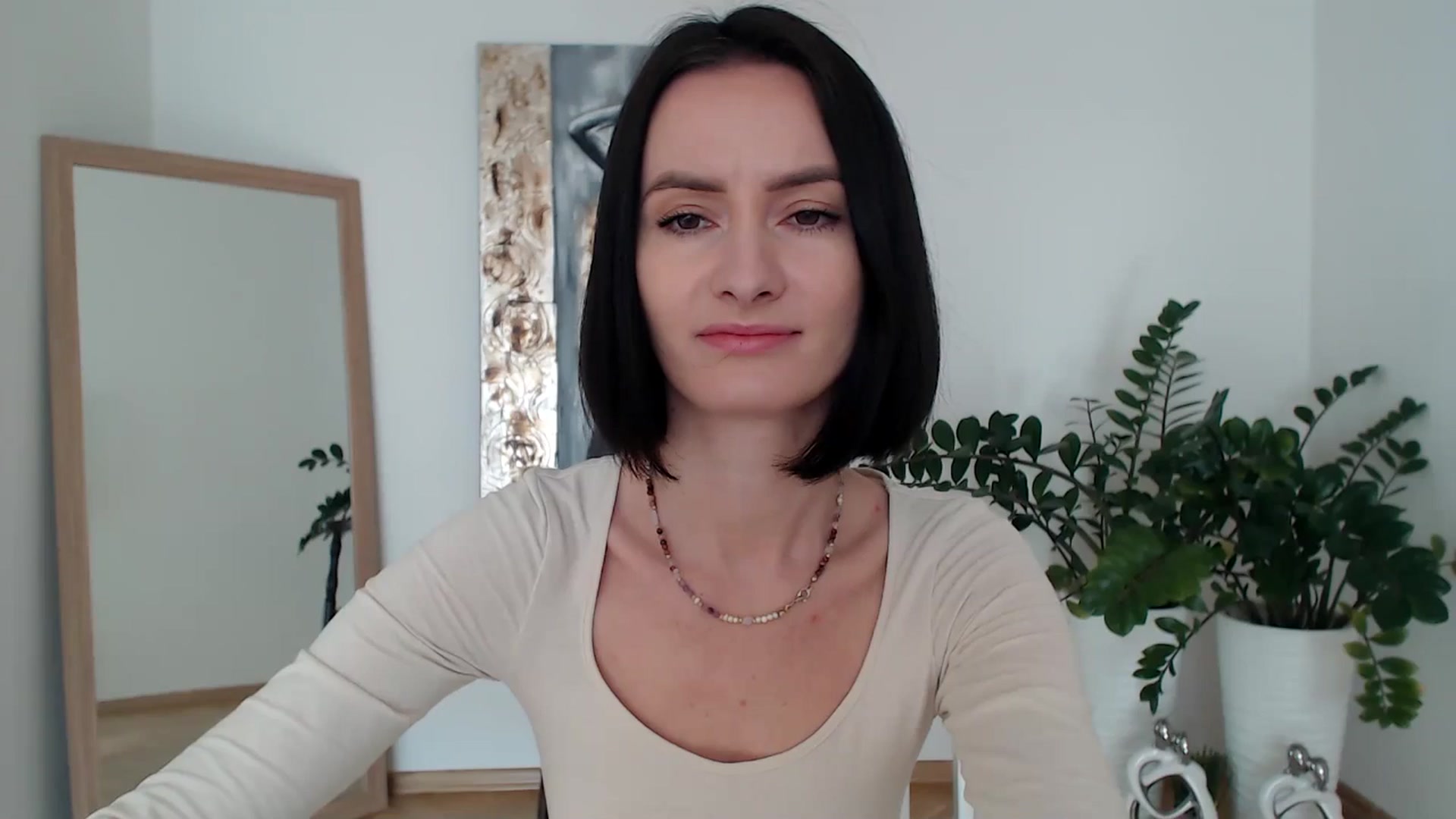 Gallery image thumbnail from the_realpearl's myfreecams stream on, 02/13/2025, 08:47 image 18 of 20