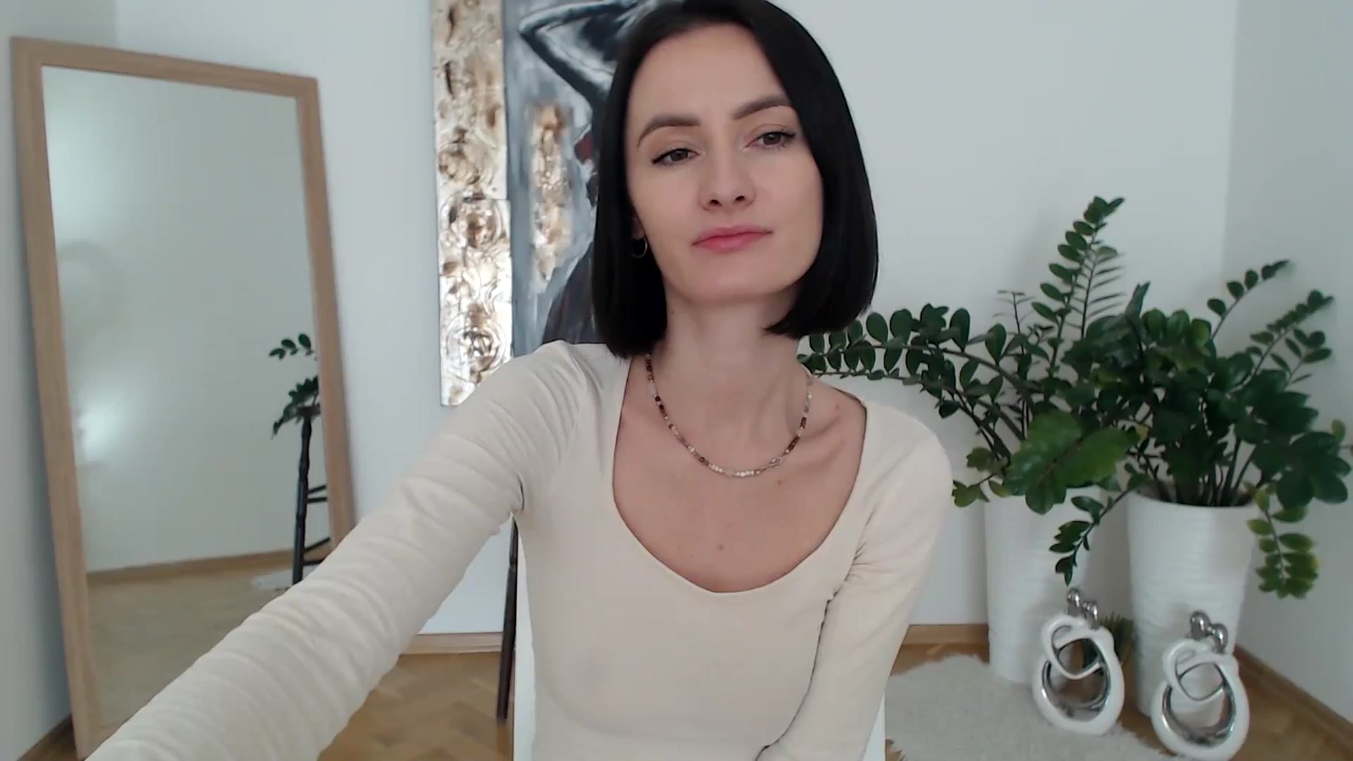 Gallery image thumbnail from the_realpearl's myfreecams stream on, 02/13/2025, 12:41 image 11 of 20