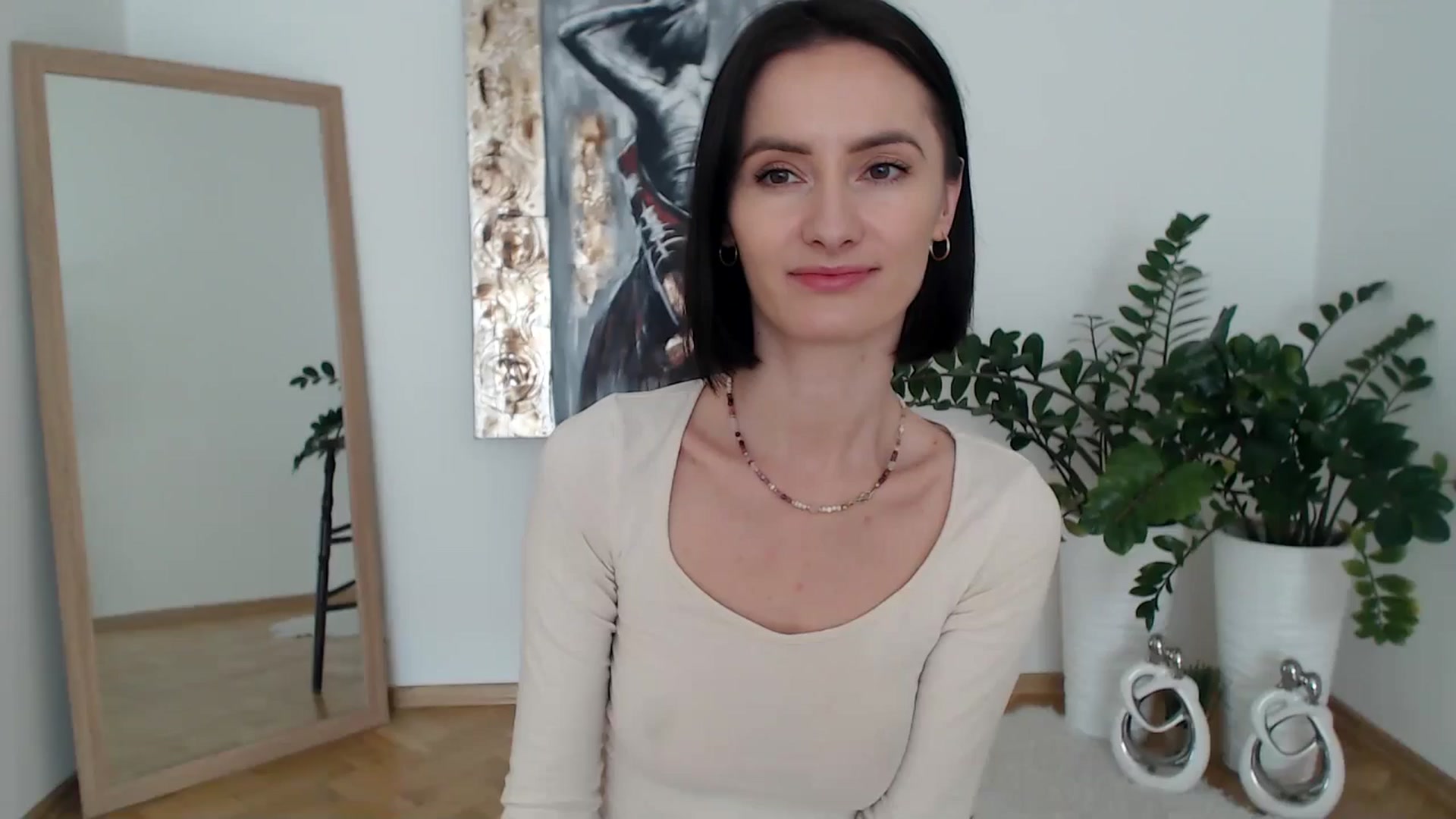 Gallery image thumbnail from the_realpearl's myfreecams stream on, 02/13/2025, 12:41 image 12 of 20
