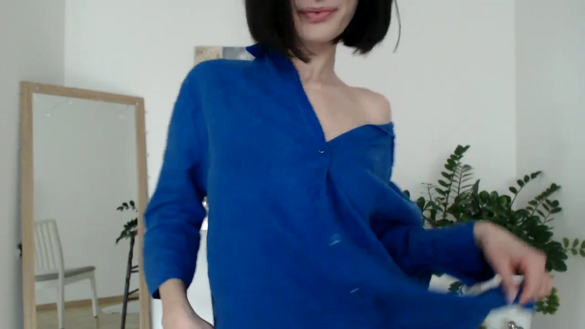 Gallery image thumbnail from the_realpearl's myfreecams stream on, 02/16/2025, 13:04 image 17 of 20