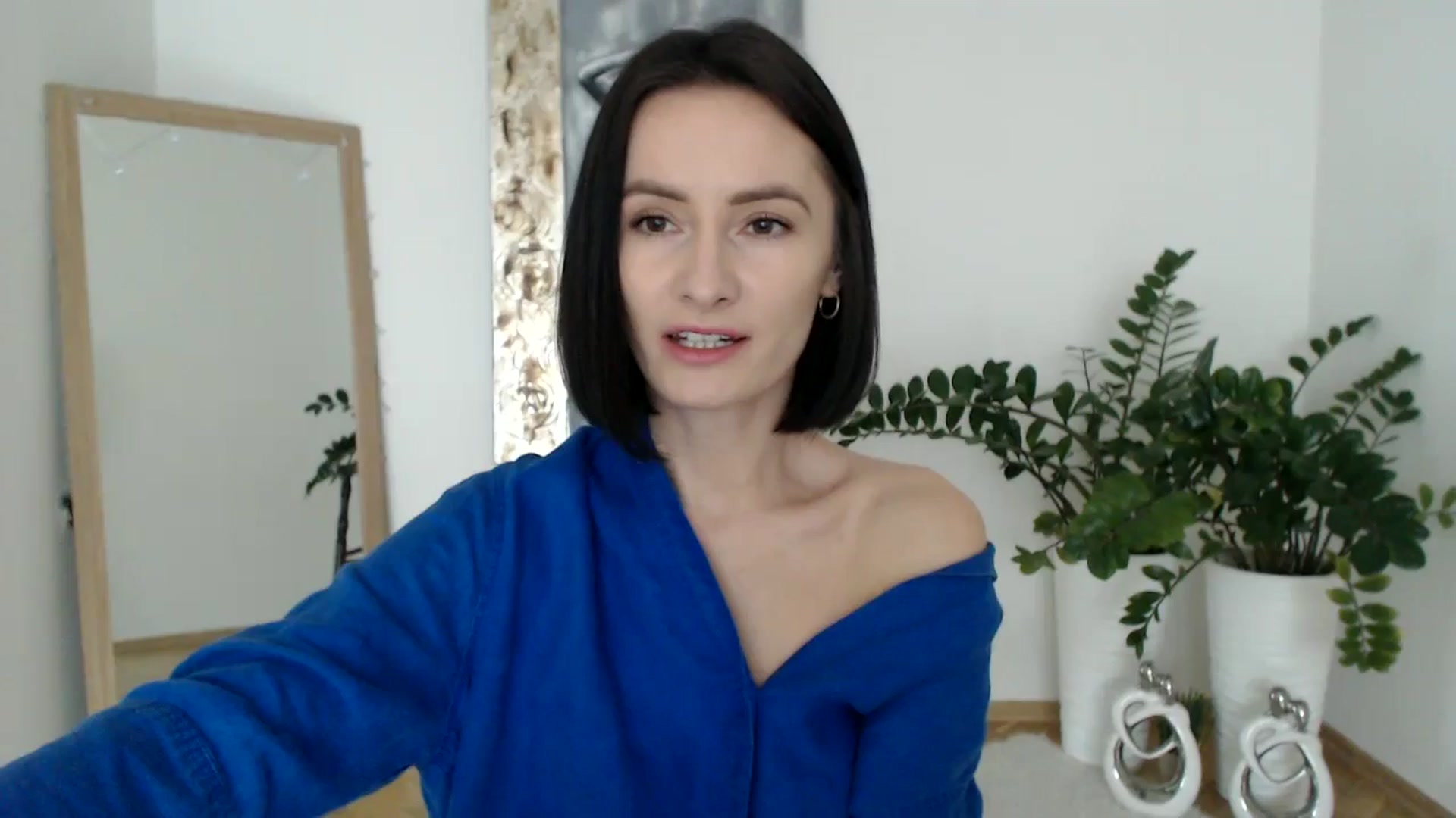 Gallery image thumbnail from the_realpearl's myfreecams stream on, 02/16/2025, 13:54 image 9 of 20