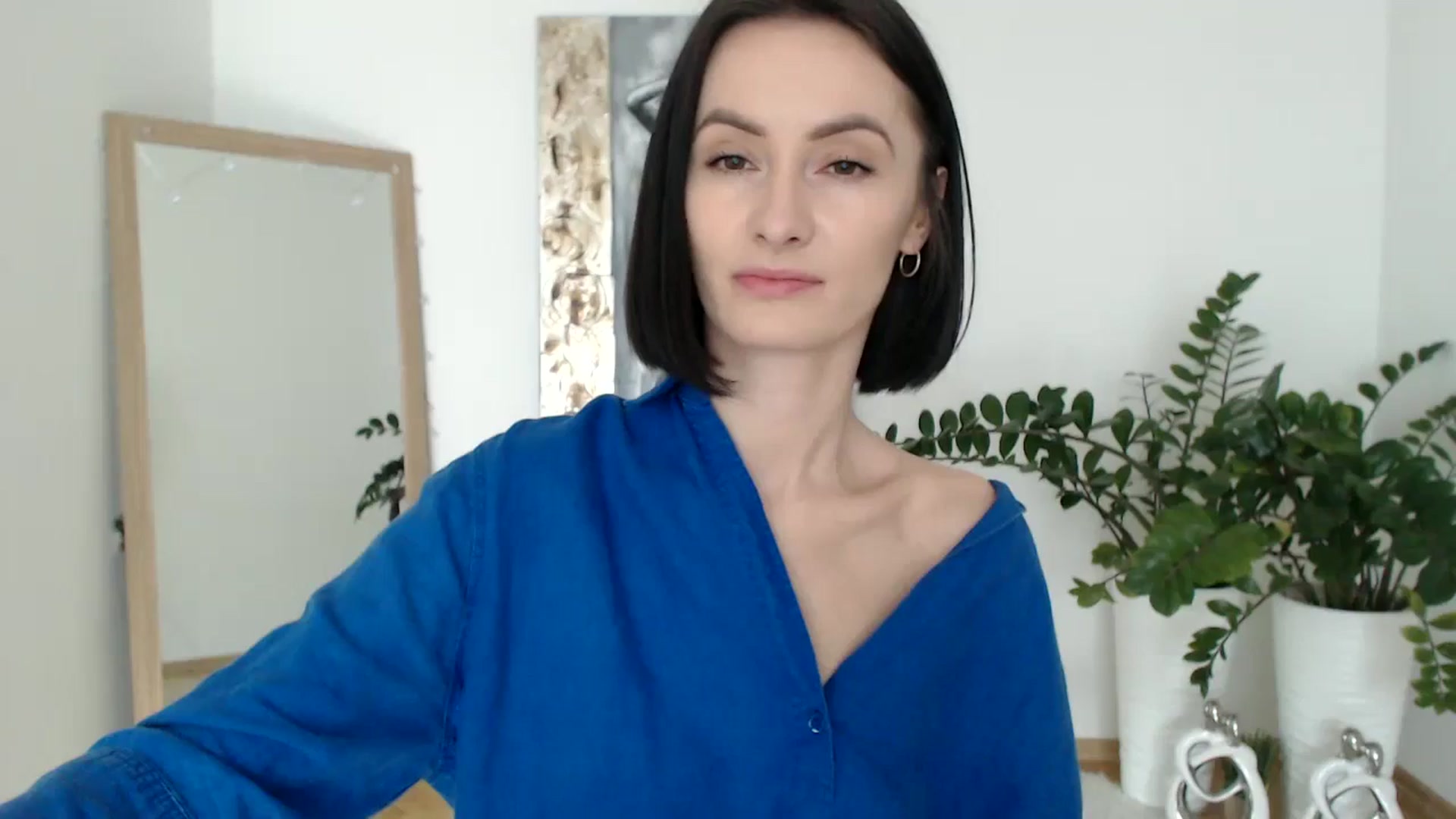 Gallery image thumbnail from the_realpearl's myfreecams stream on, 02/16/2025, 14:34 image 1 of 20