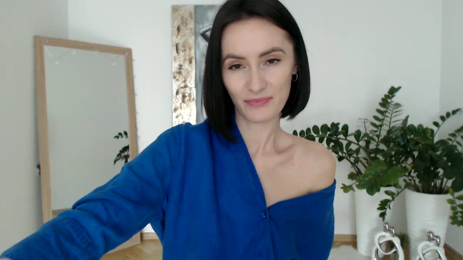 Gallery image thumbnail from the_realpearl's myfreecams stream on, 02/16/2025, 14:34 image 3 of 20