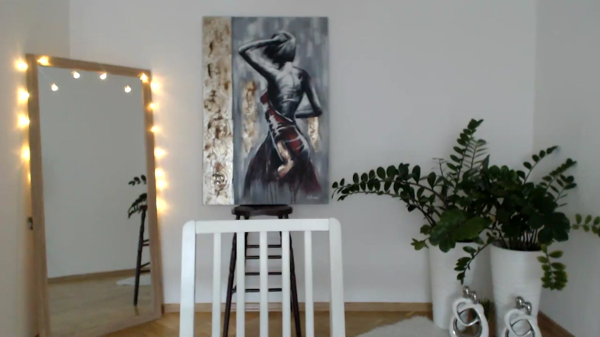 Gallery image thumbnail from the_realpearl's myfreecams stream on, 02/16/2025, 15:19 image 5 of 20