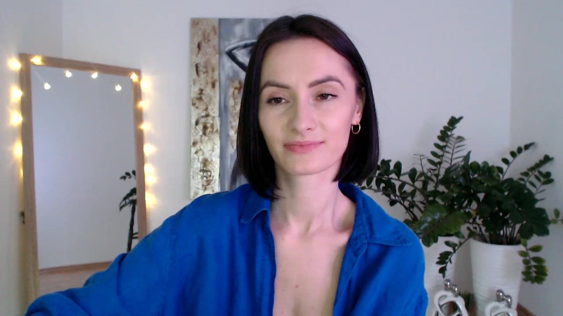 Gallery image thumbnail from the_realpearl's myfreecams stream on, 02/16/2025, 15:19 image 17 of 20