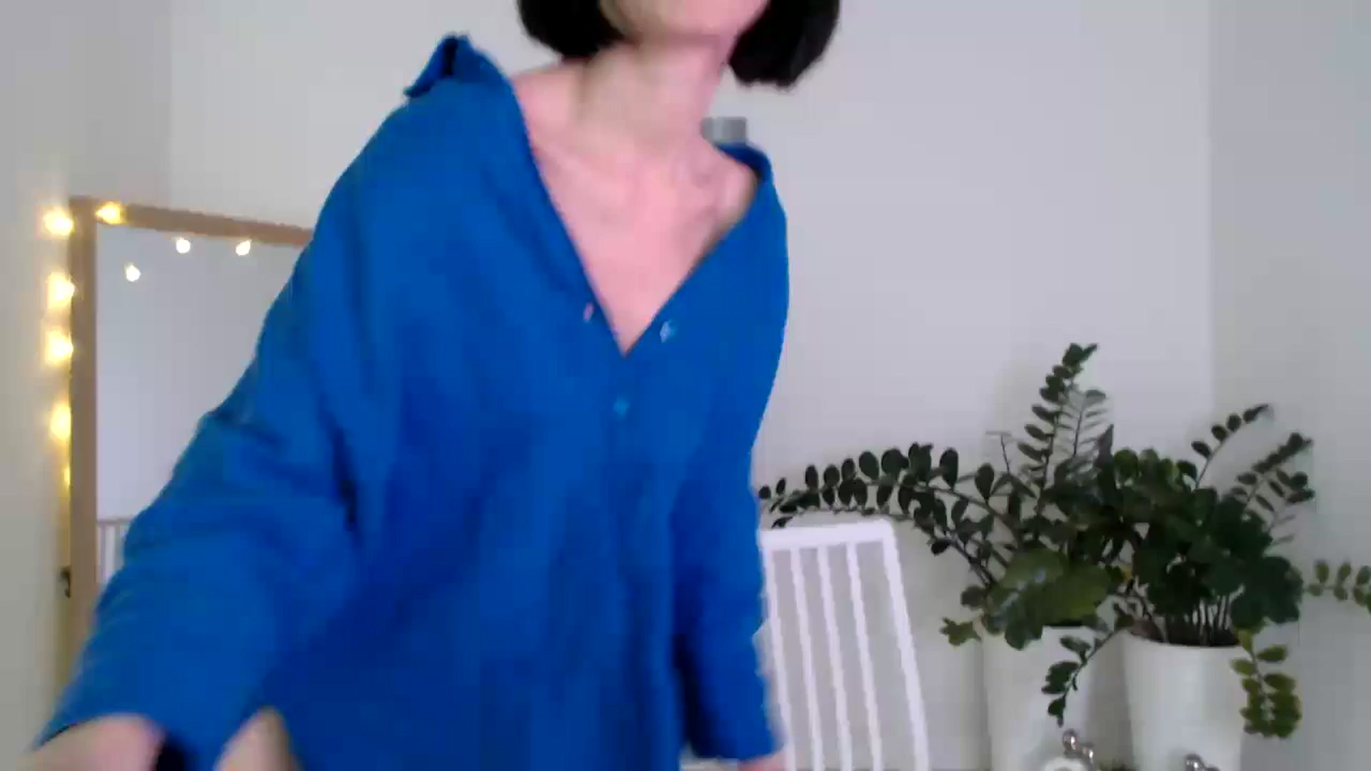 Gallery image thumbnail from the_realpearl's myfreecams stream on, 02/16/2025, 15:19 image 7 of 20