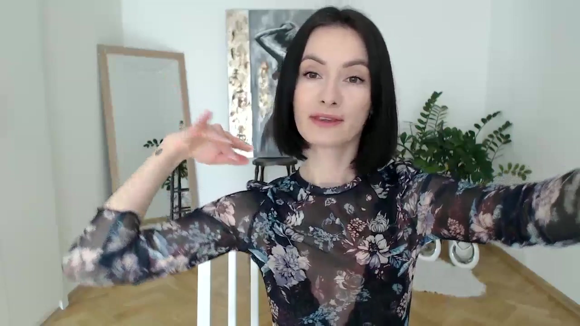 Gallery image thumbnail from the_realpearl's myfreecams stream on, 02/19/2025, 11:39 image 2 of 20