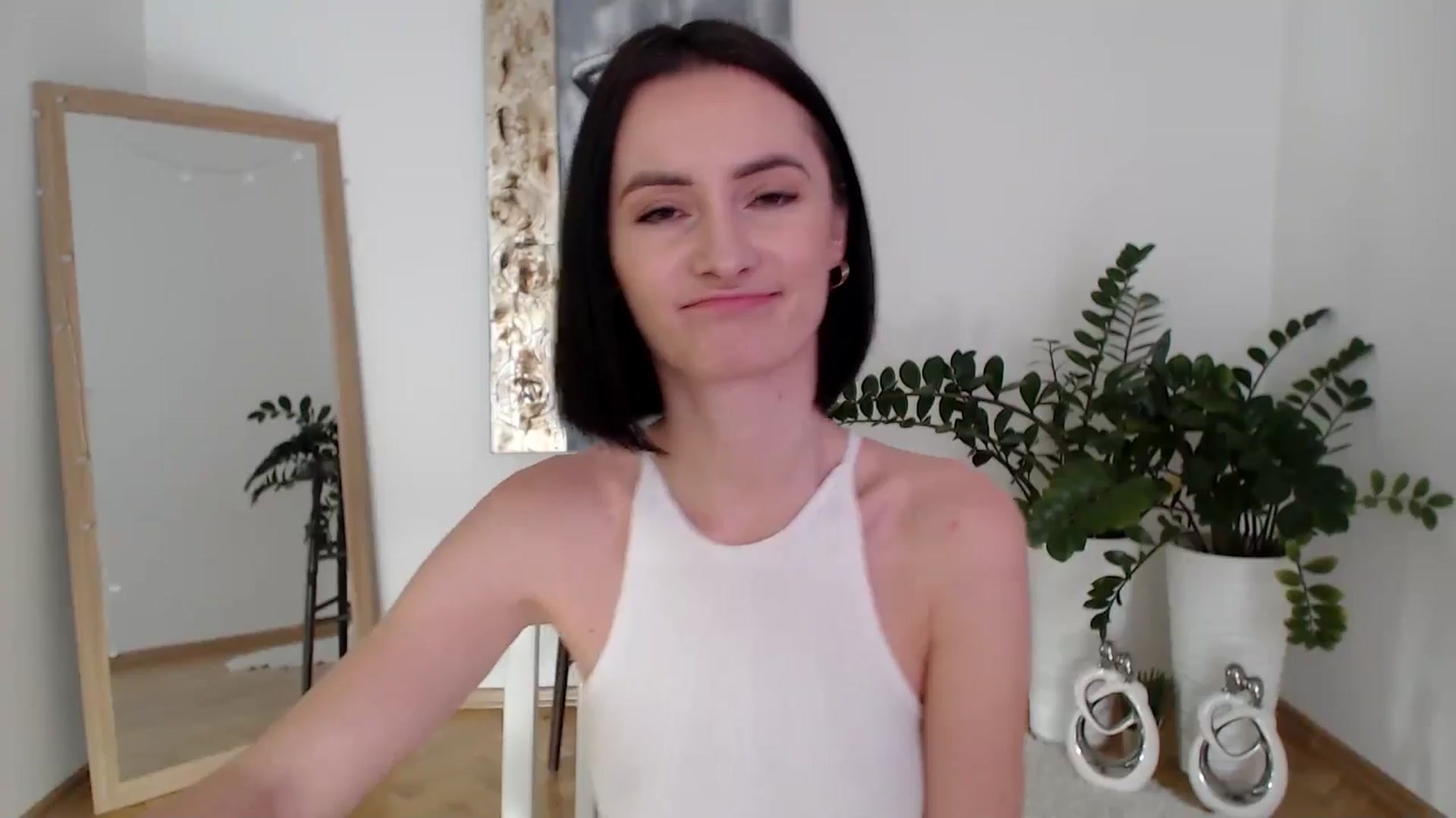 Gallery image thumbnail from the_realpearl's myfreecams stream on, 02/20/2025, 11:32 image 18 of 20