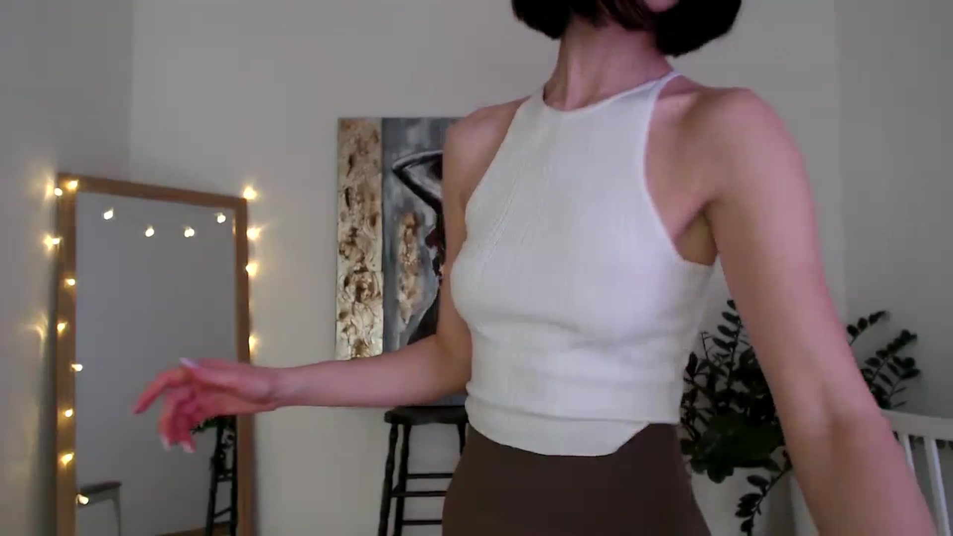 Gallery image thumbnail from the_realpearl's myfreecams stream on, 02/20/2025, 14:16 image 5 of 20