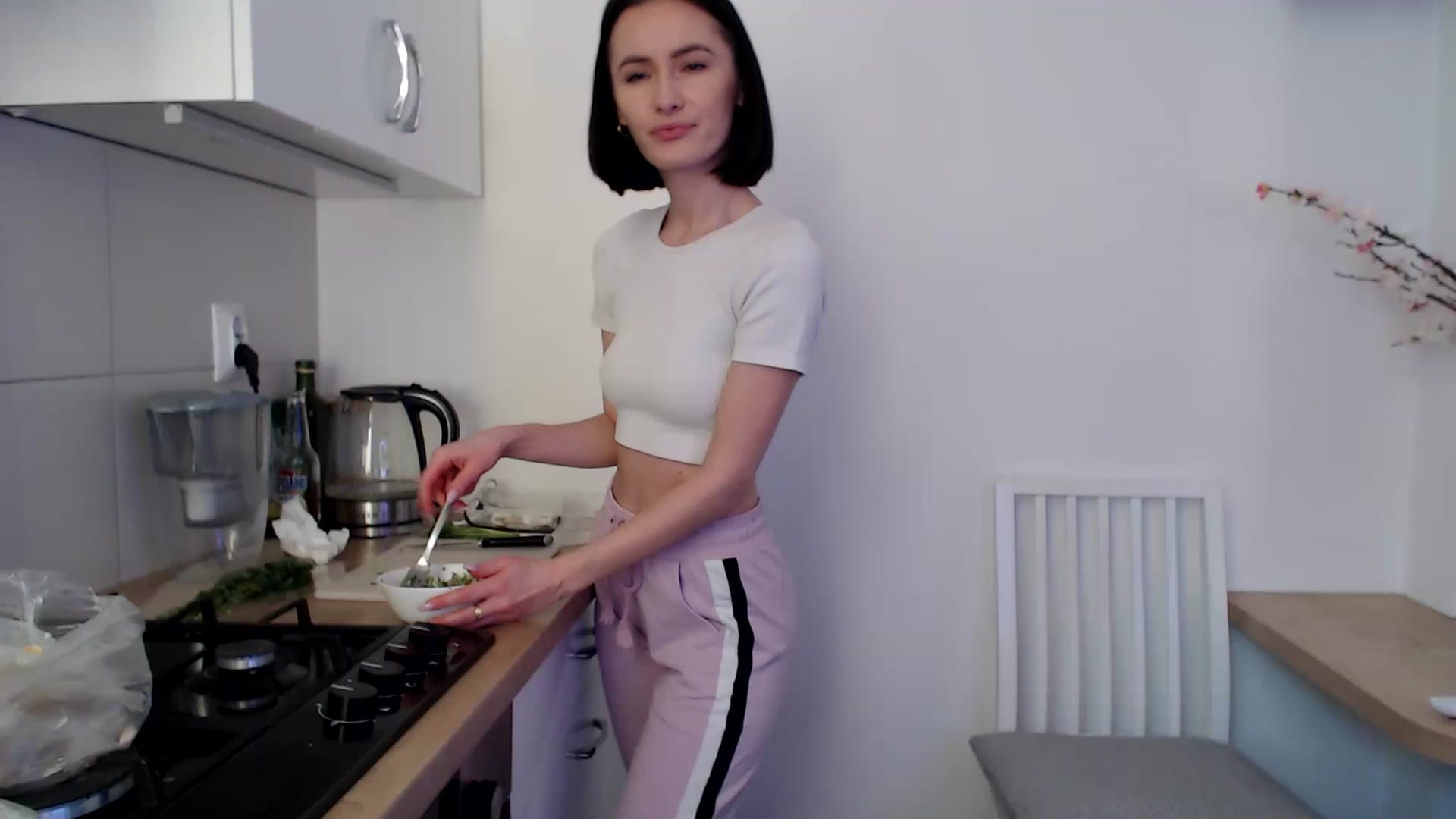 Gallery image thumbnail from the_realpearl's myfreecams stream on, 02/22/2025, 15:00 image 16 of 20