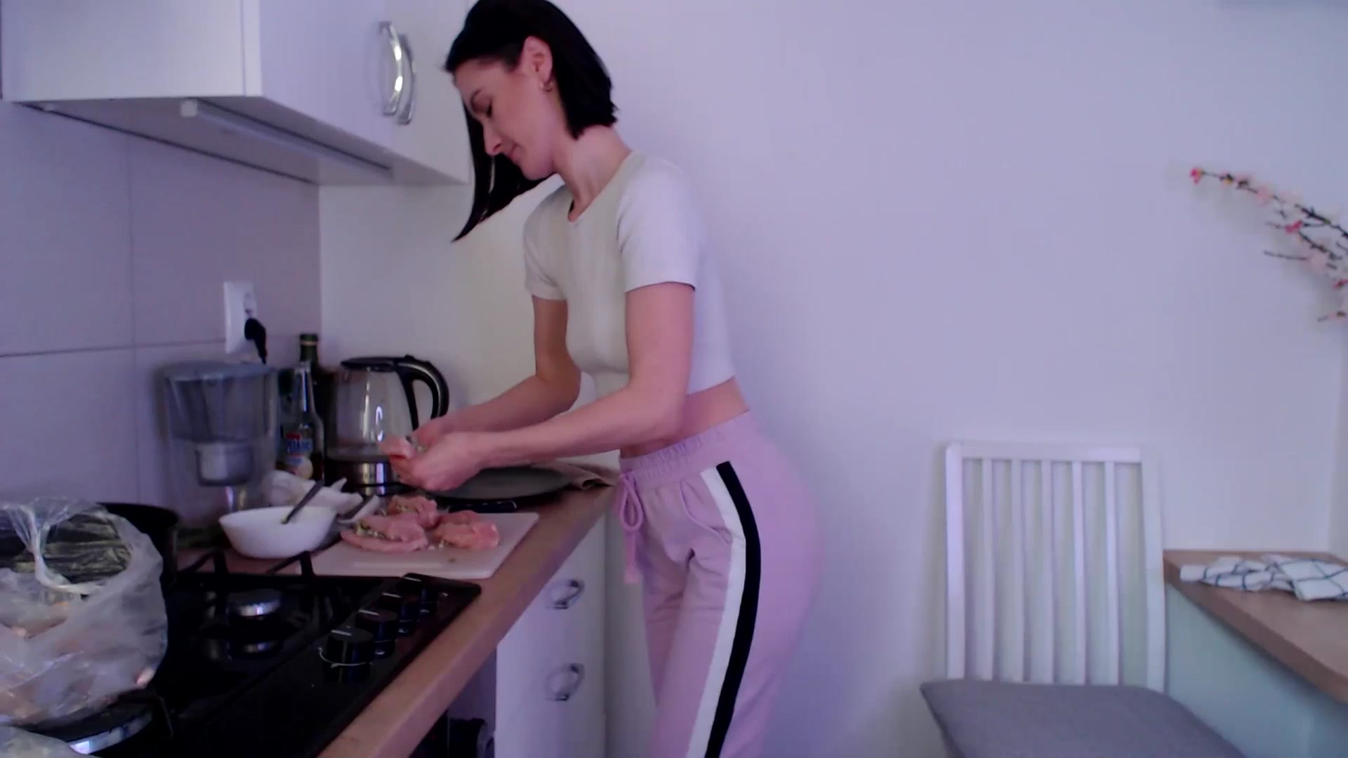 Gallery image thumbnail from the_realpearl's myfreecams stream on, 02/22/2025, 15:34 image 5 of 20