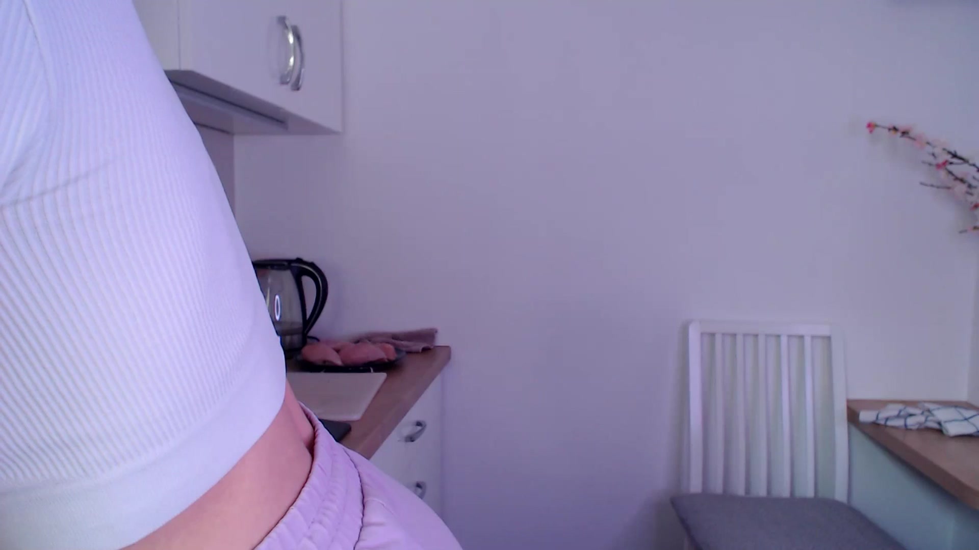 Gallery image thumbnail from the_realpearl's myfreecams stream on, 02/22/2025, 15:34 image 6 of 20