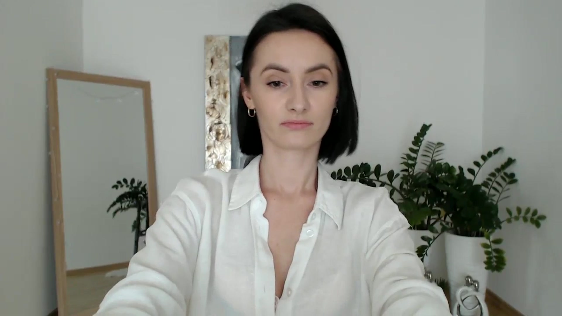 Gallery image thumbnail from the_realpearl's myfreecams stream on, 02/23/2025, 14:13 image 16 of 20