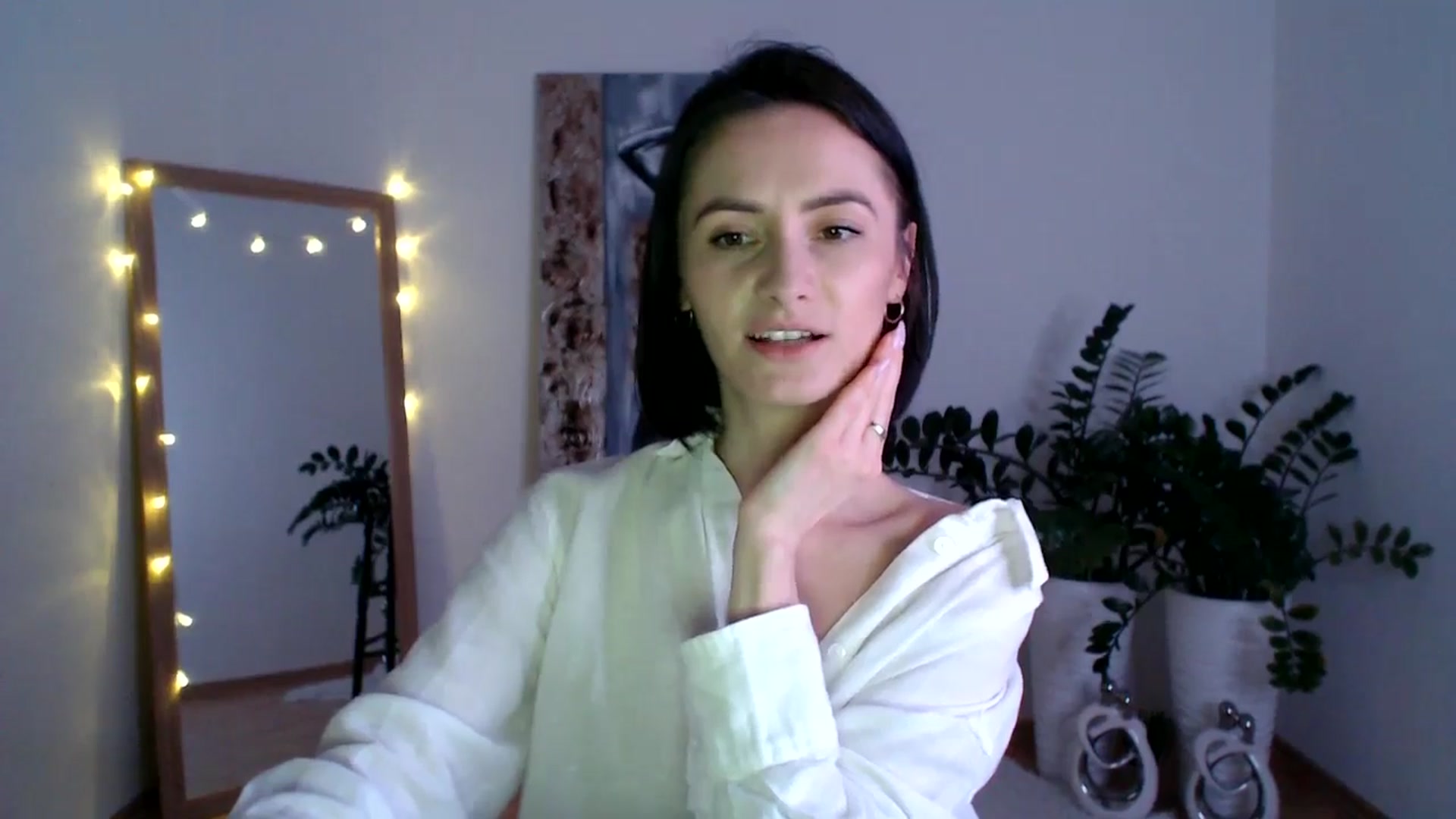 Gallery image thumbnail from the_realpearl's myfreecams stream on, 02/23/2025, 16:50 image 17 of 20