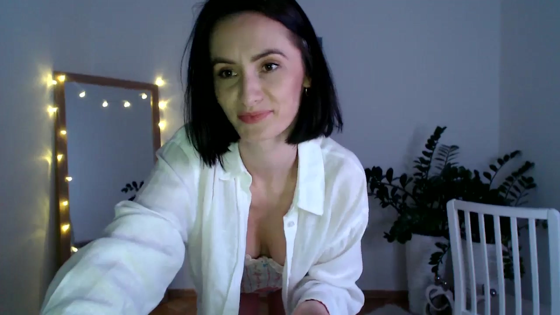 Gallery image thumbnail from the_realpearl's myfreecams stream on, 02/23/2025, 16:50 image 11 of 20